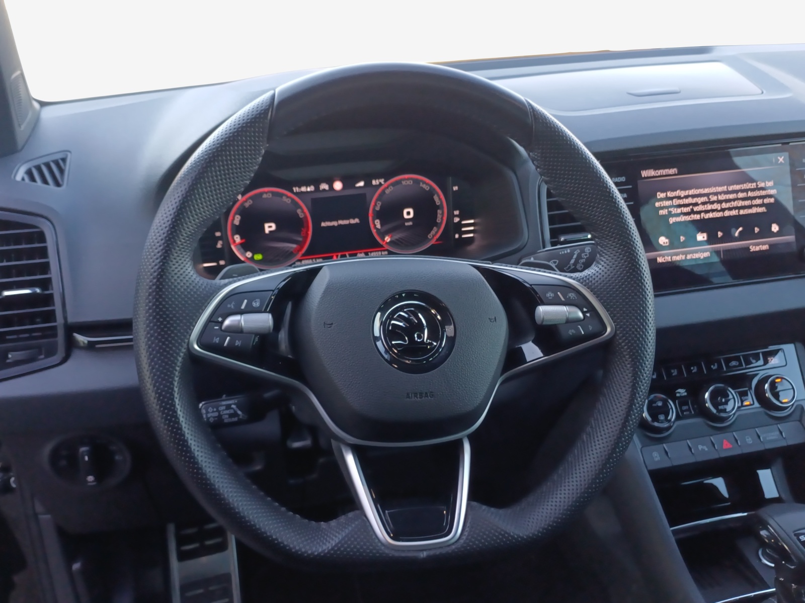 SKODA Karoq 2.0 TSI SportLine 4x4 DSG-image-9
