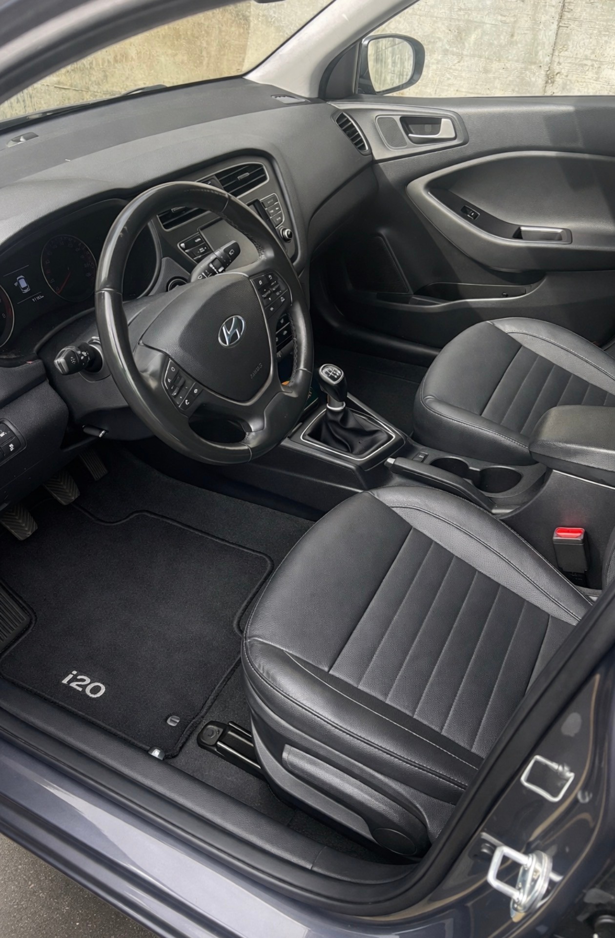 HYUNDAI i20 1.0 T-GDi Vertex (frisch ab MFK, Lenkradheizung)-image-3