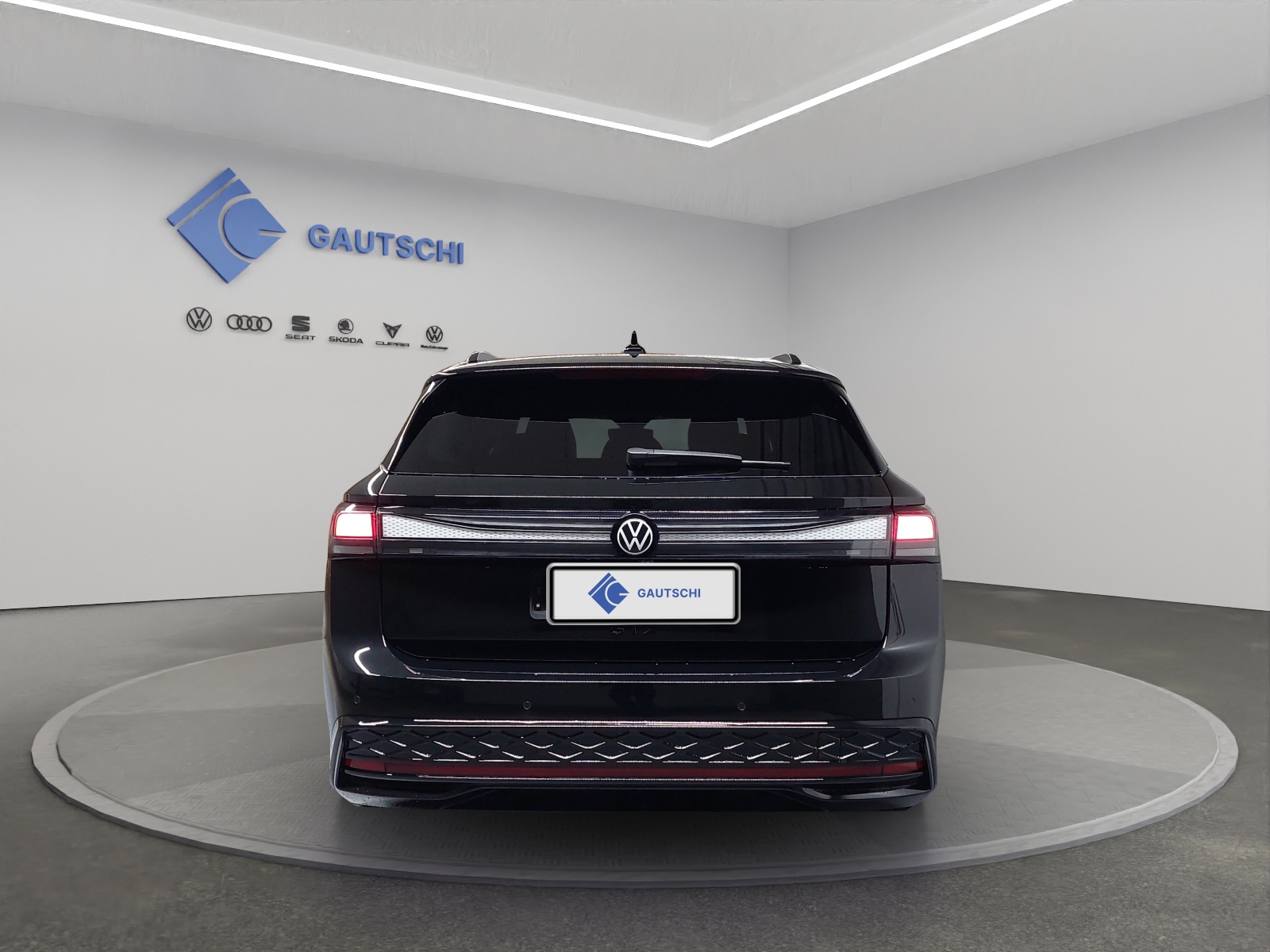VW ID.7 Tourer GTX 86 kWh GTX United 4 Motion-image-3