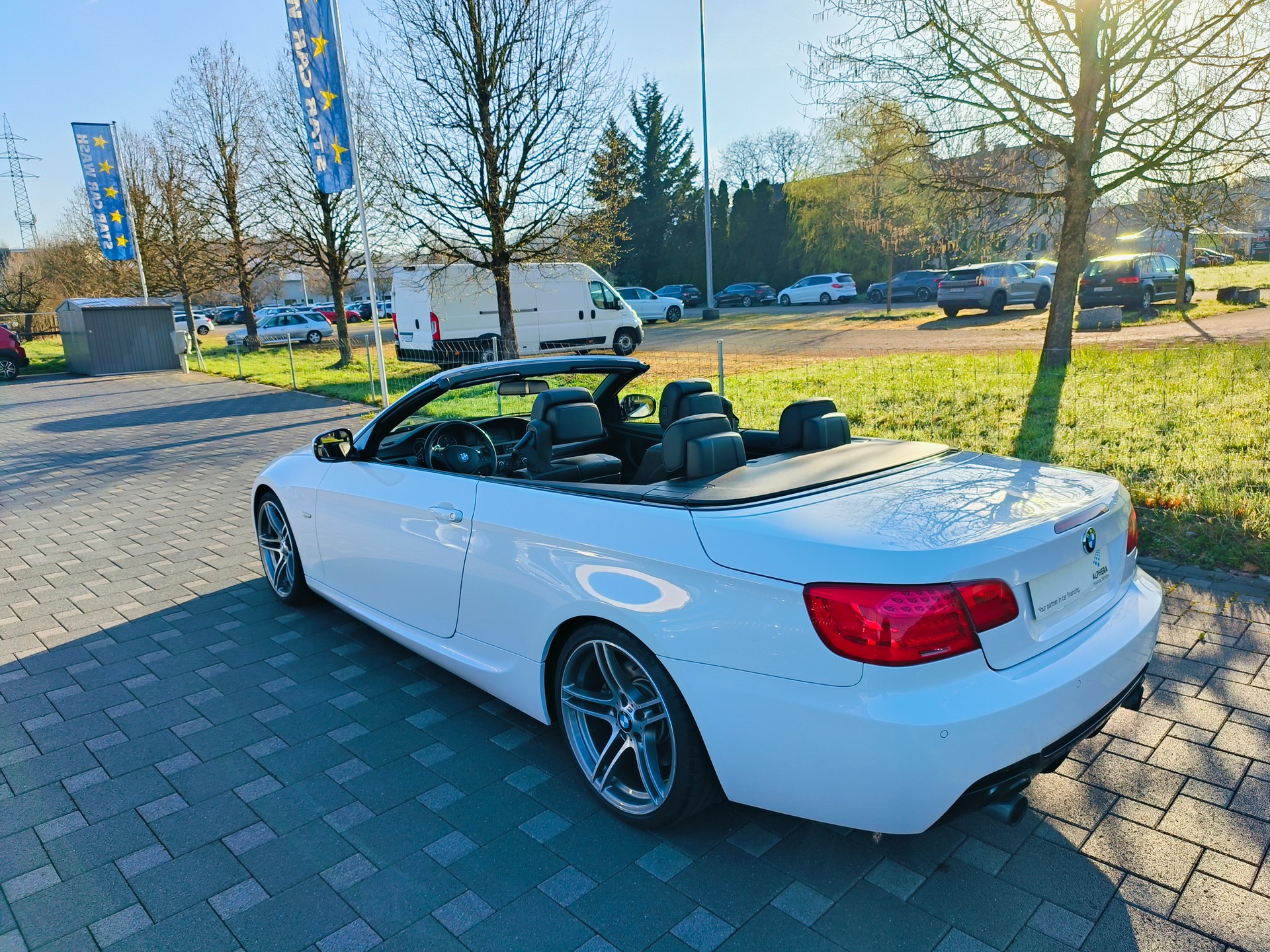 BMW 335i Cabriolet DSG-image-13