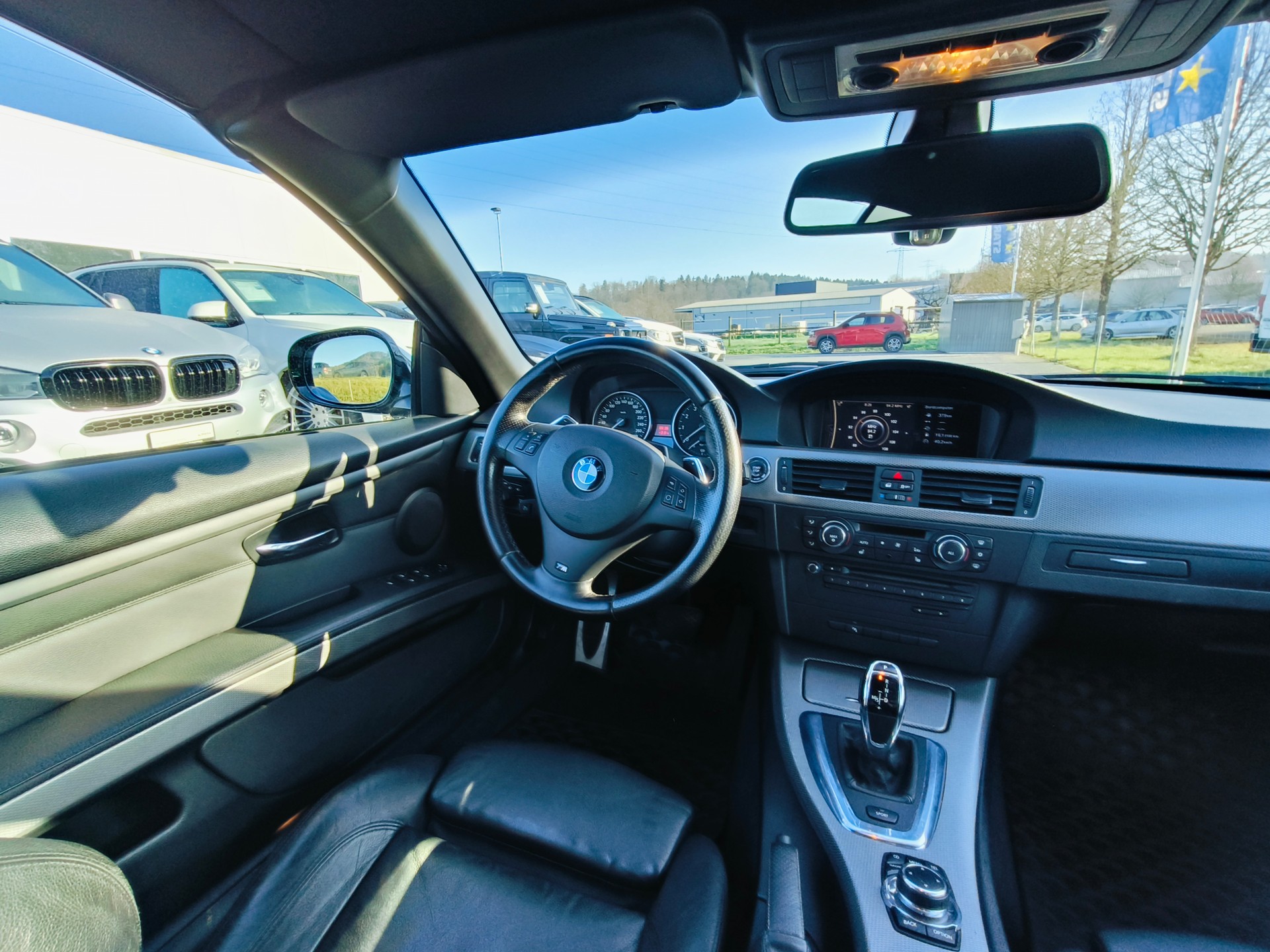BMW 335i Cabriolet DSG-image-10