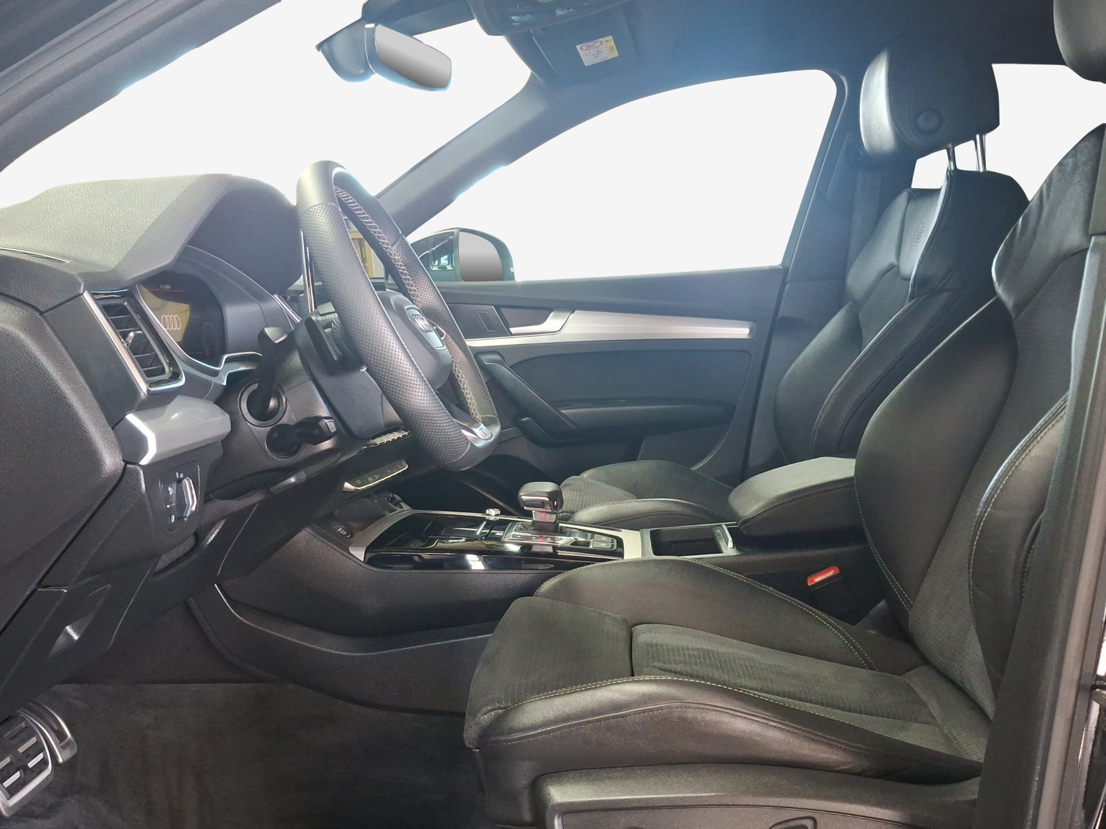 AUDI Q5 45 TFSI advanced quattro S-tronic-image-7
