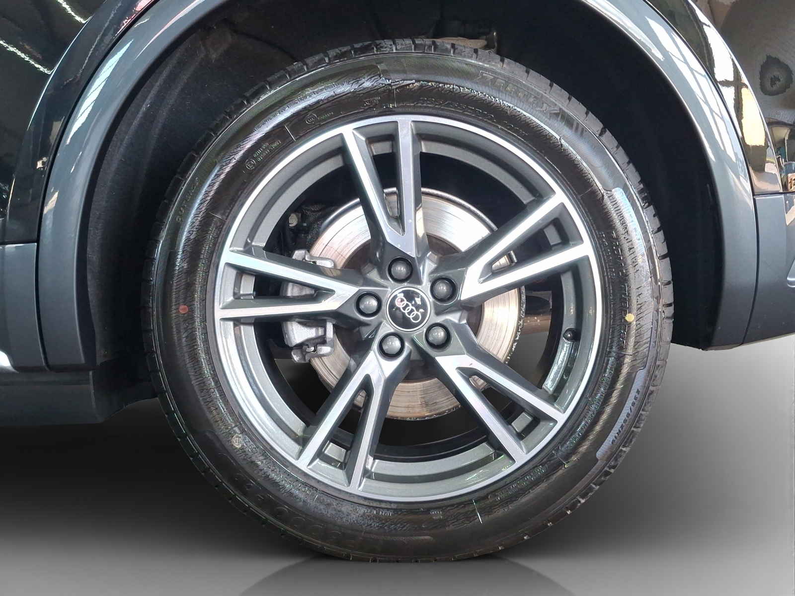 AUDI Q5 45 TFSI advanced quattro S-tronic-image-15