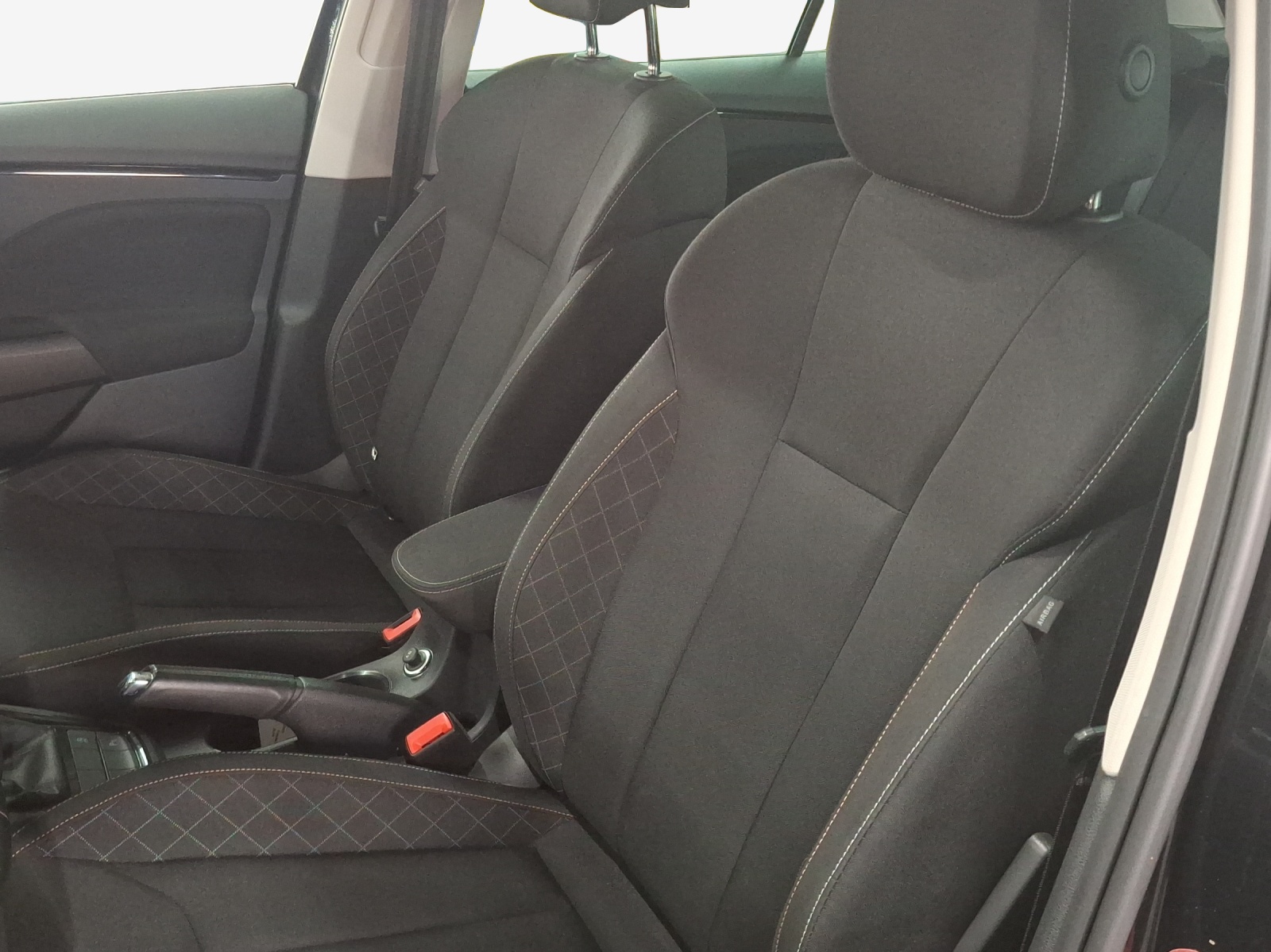 SKODA Kamiq 1.0 TSI Ambition-image-7