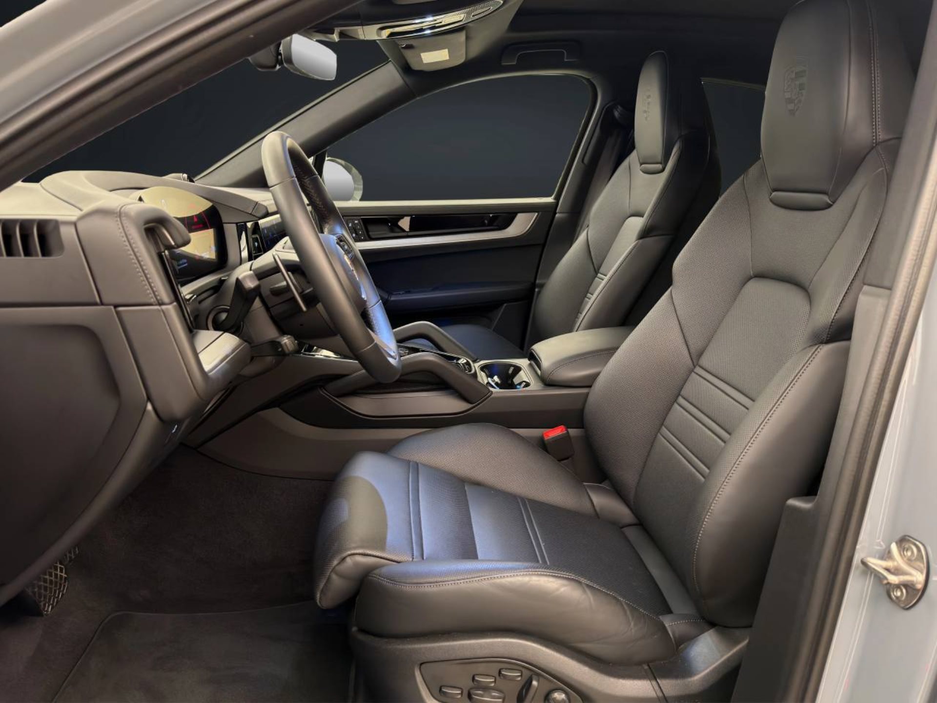 PORSCHE Cayenne E-Hybrid Coupé-image-4