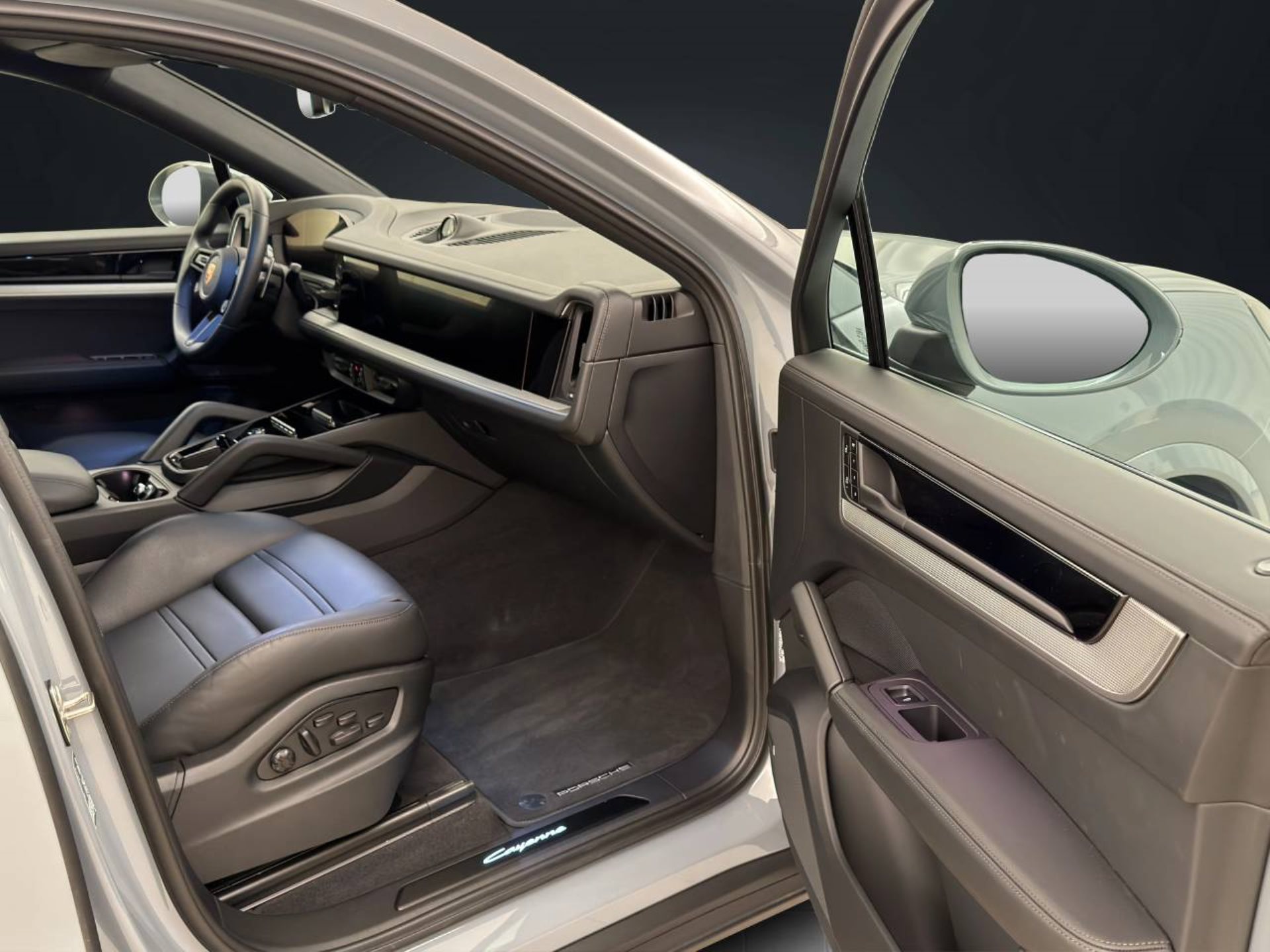 PORSCHE Cayenne E-Hybrid Coupé-image-18