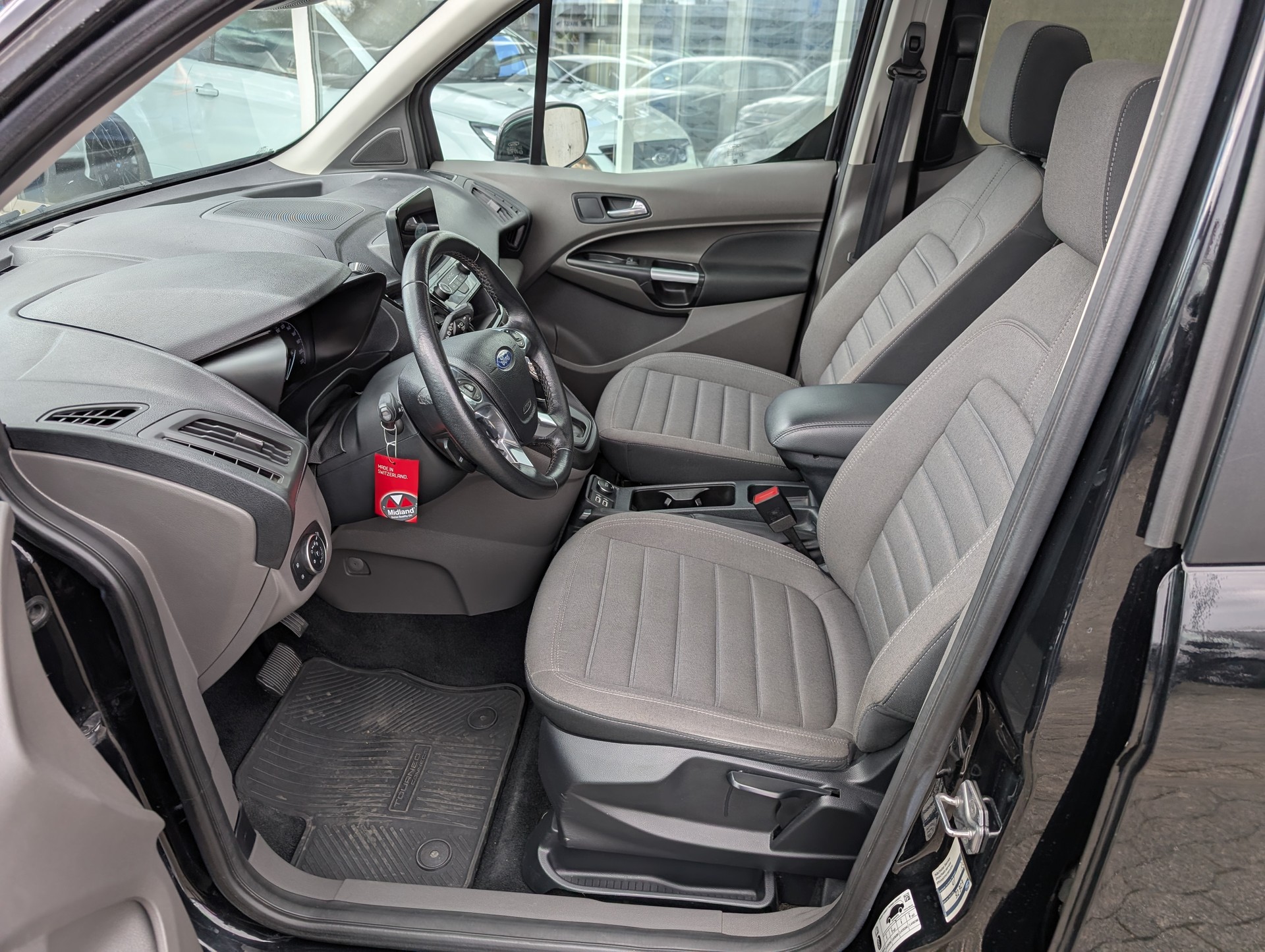FORD Grand Tourneo Connect 1.5 EcoBlue Titanium Automat-image-2