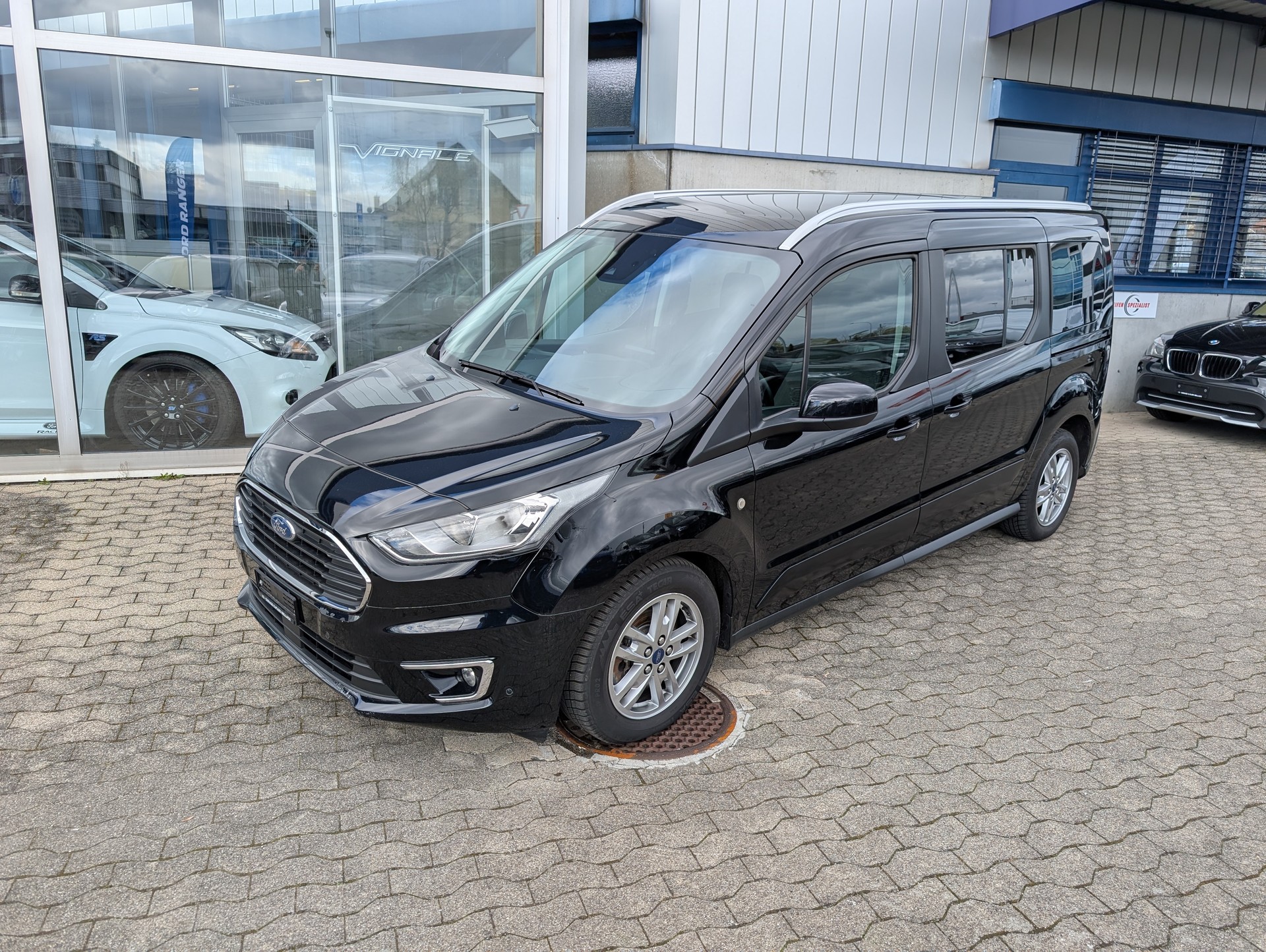 FORD Grand Tourneo Connect 1.5 EcoBlue Titanium Automat