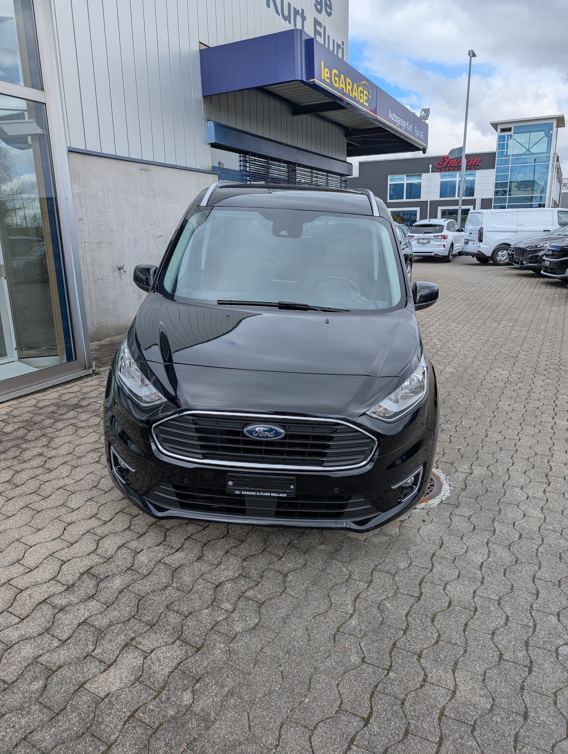 FORD Grand Tourneo Connect 1.5 EcoBlue Titanium Automat-image-1