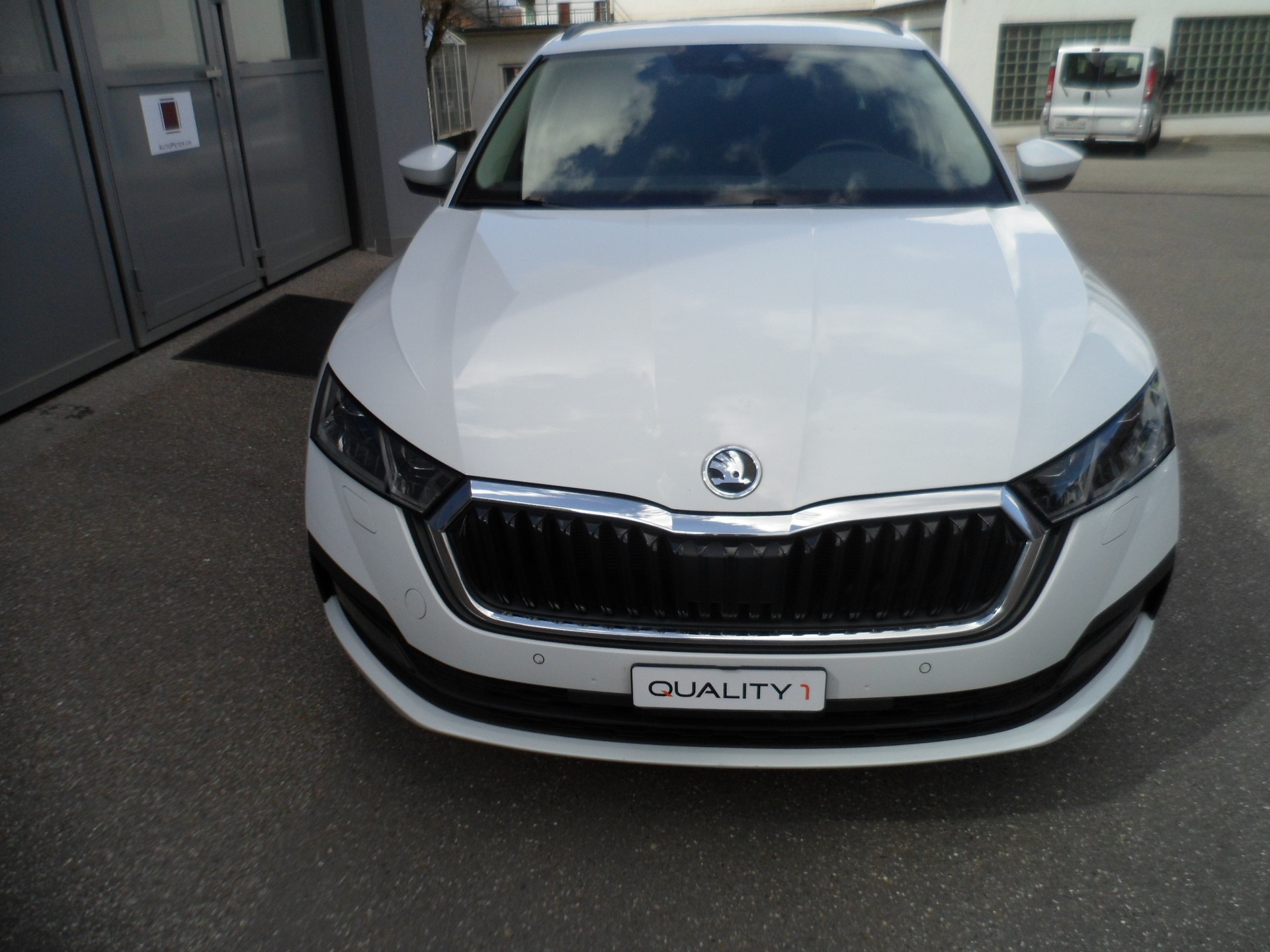 SKODA Octavia Combi 2.0 TDI DSG Ambition 4x4