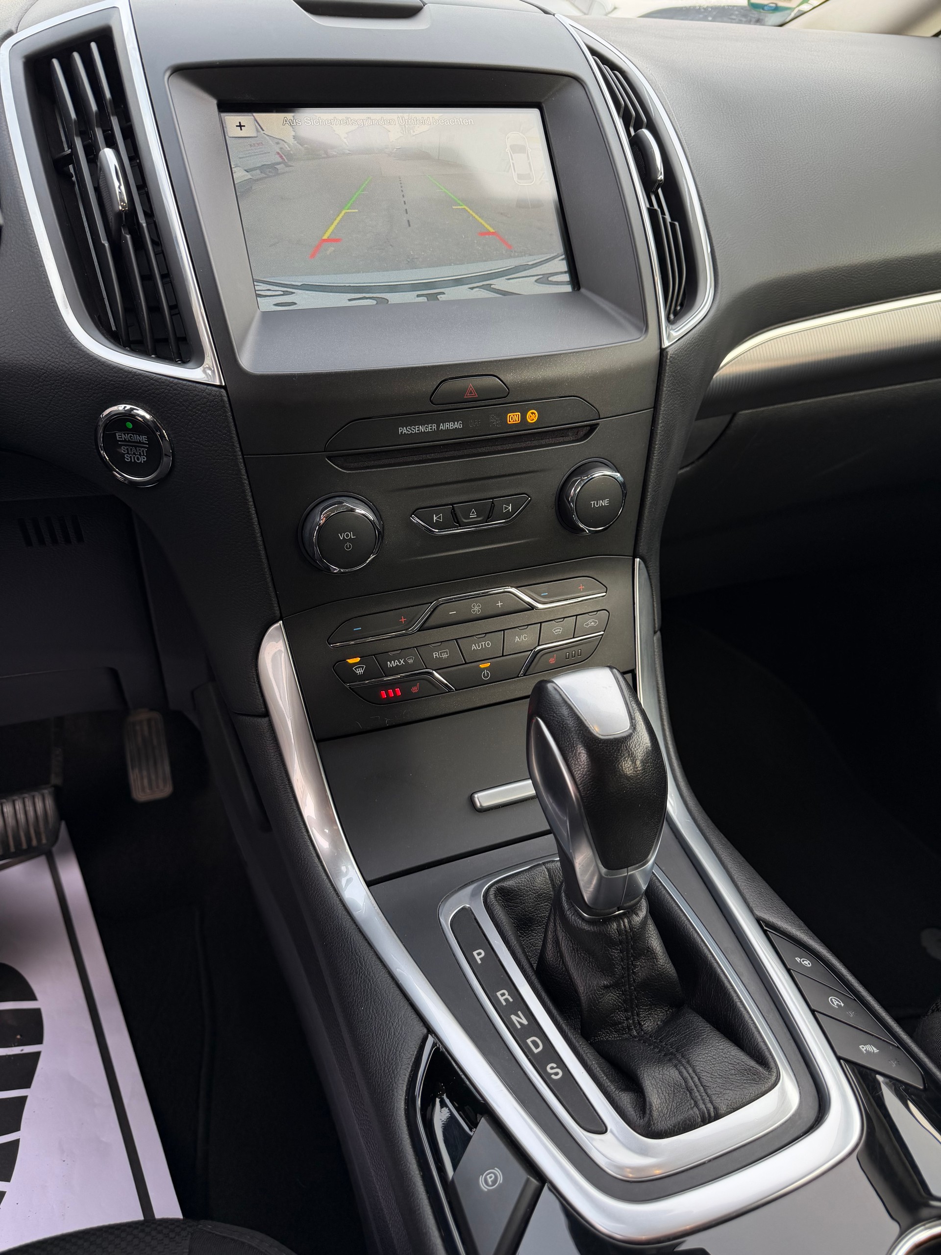 FORD S-Max 2.0 TDCi Titanium PowerShift 7 Sitze-image-10