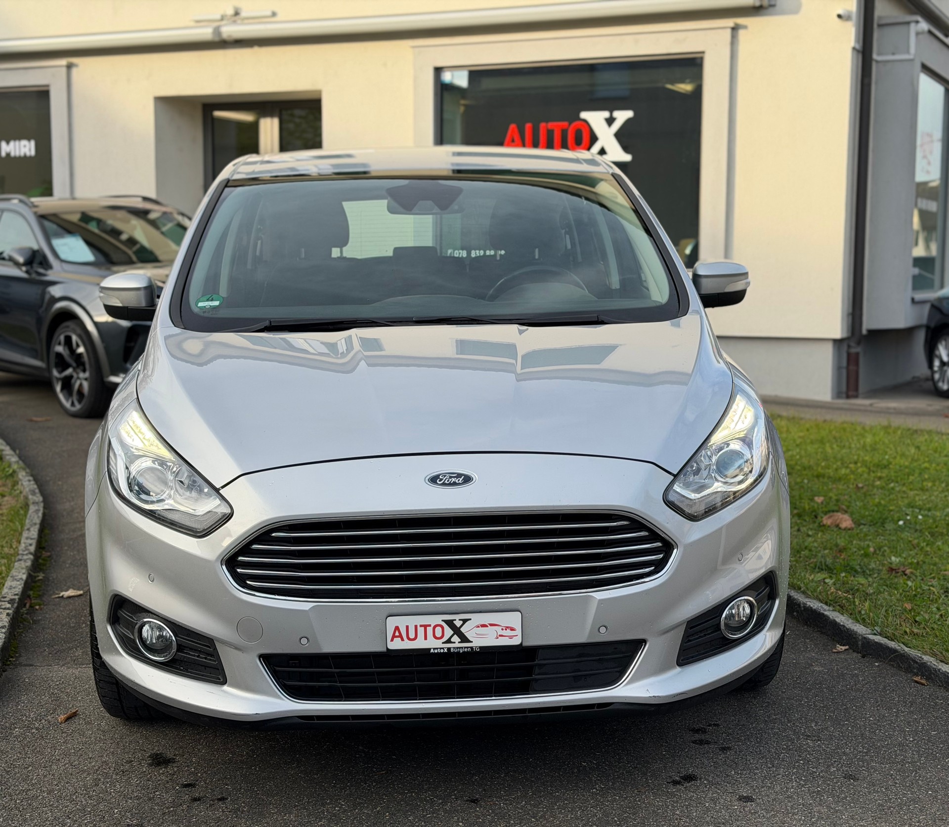 FORD S-Max 2.0 TDCi Titanium PowerShift 7 Sitze-image-3