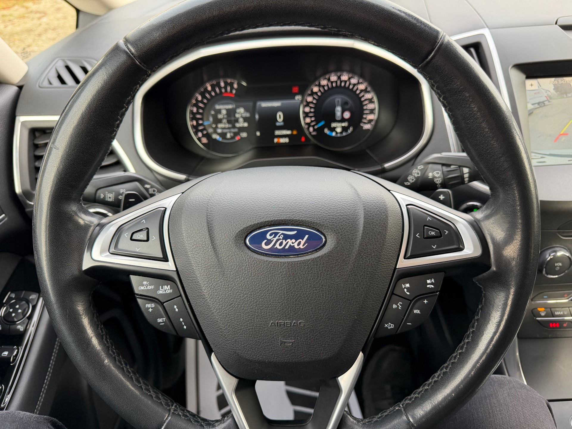 FORD S-Max 2.0 TDCi Titanium PowerShift 7 Sitze-image-11