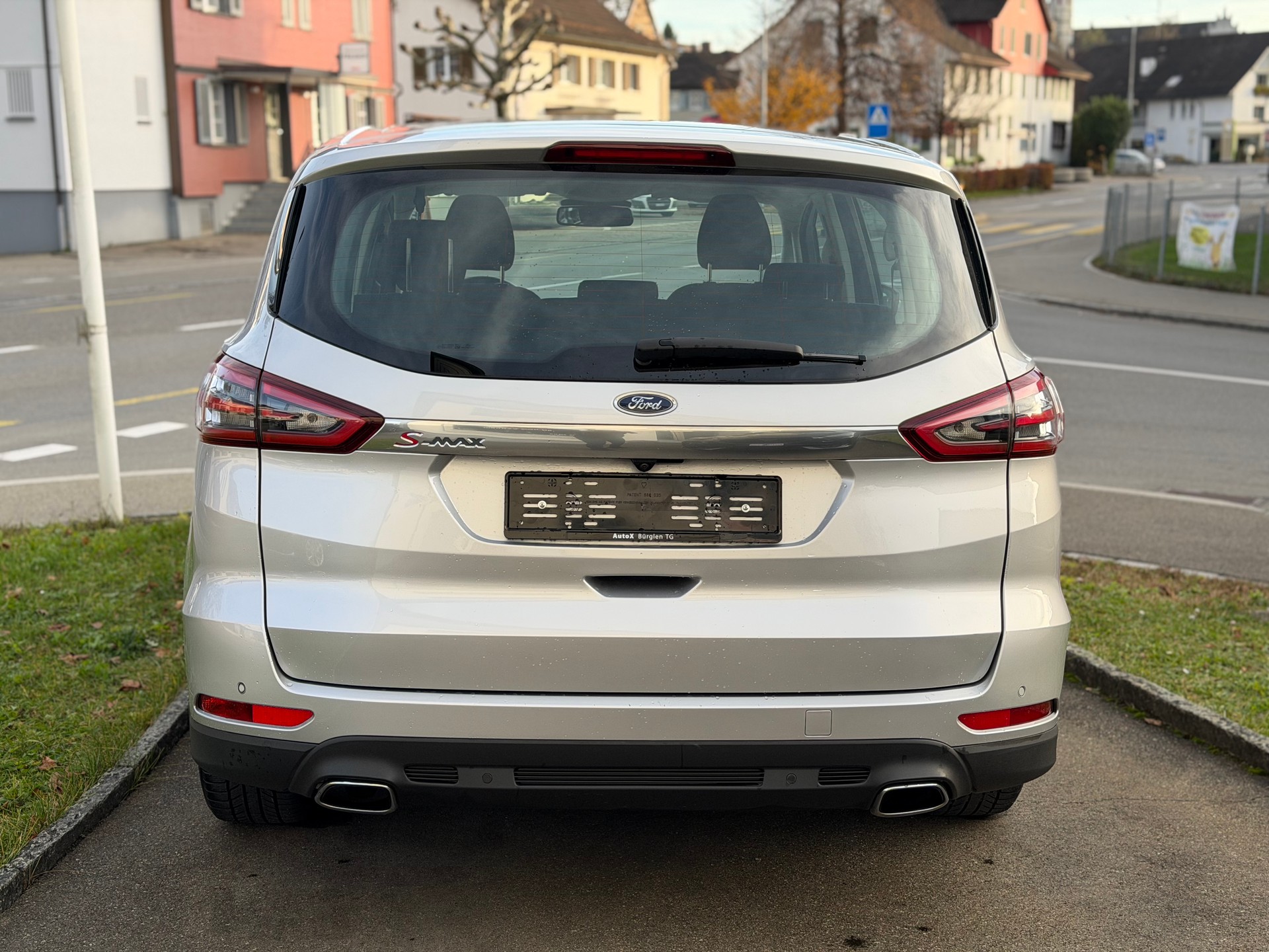 FORD S-Max 2.0 TDCi Titanium PowerShift 7 Sitze-image-8