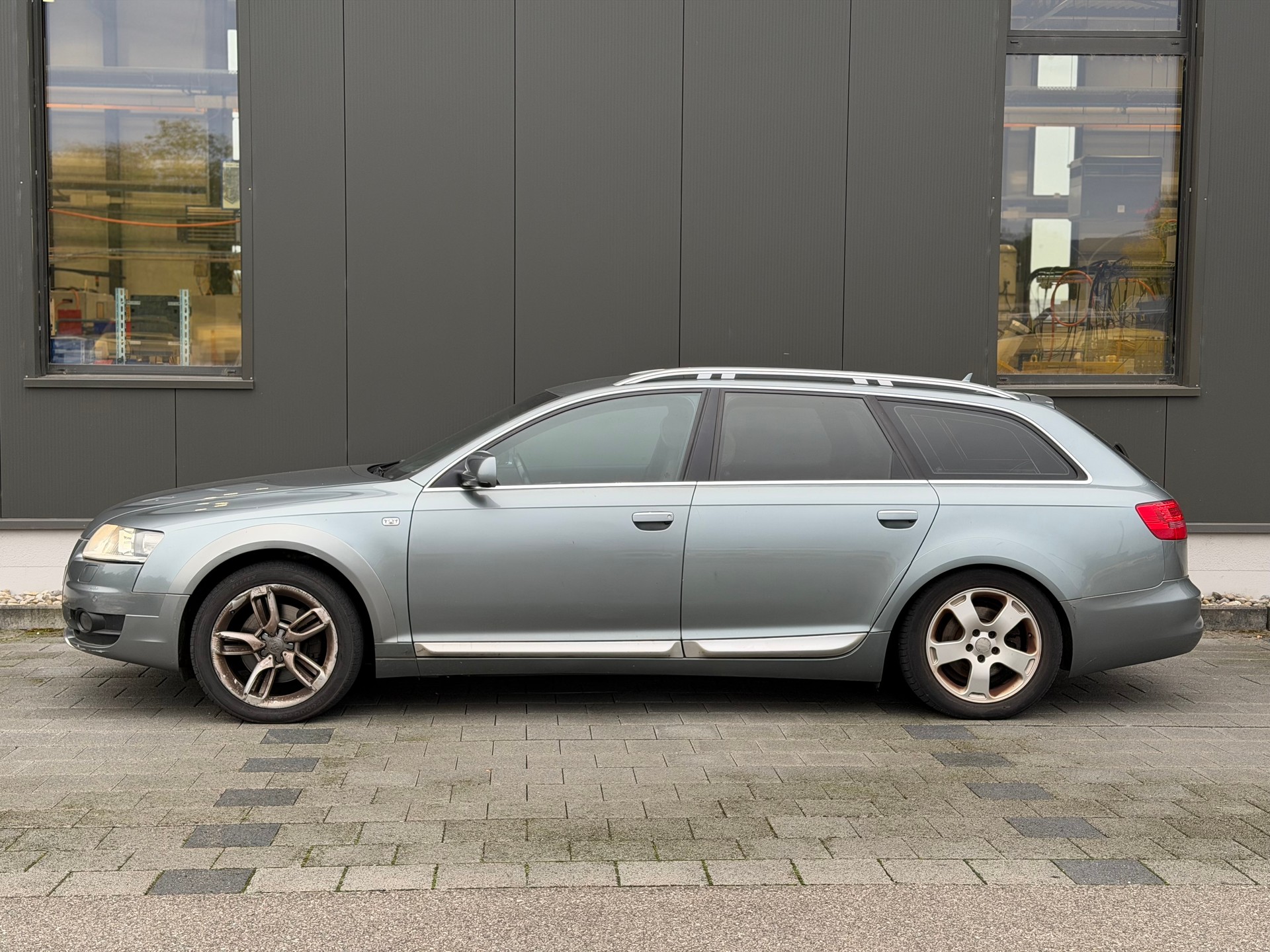 AUDI A6 allroad 2.7 TDI quattro tiptronic-image-5
