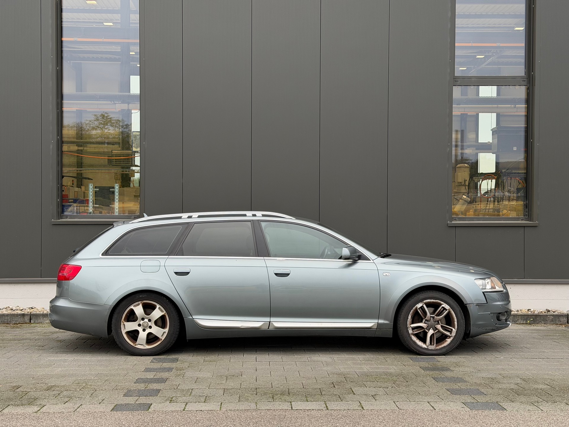 AUDI A6 allroad 2.7 TDI quattro tiptronic-image-2