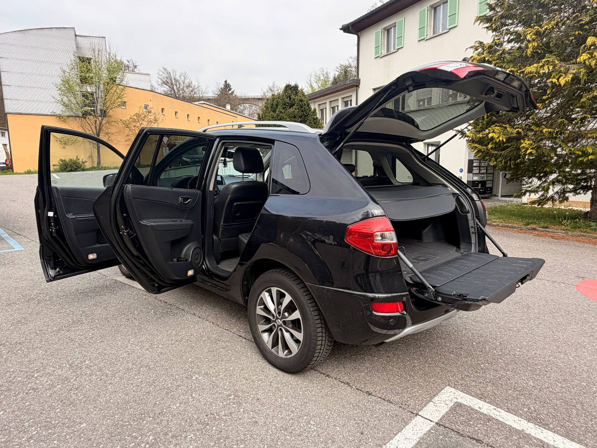 RENAULT Koleos 2.0 dCi Exception 4x4 Automatic-image-16