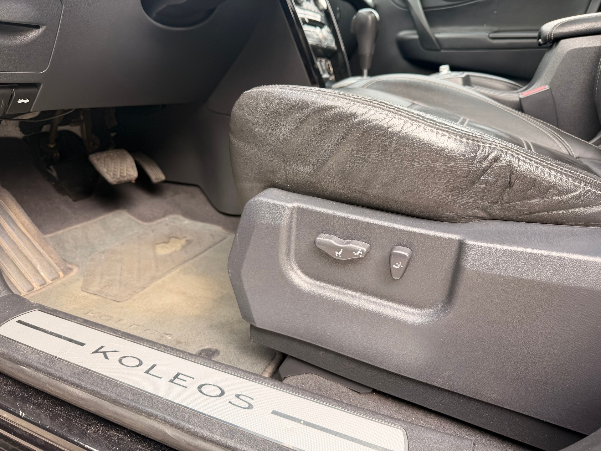 RENAULT Koleos 2.0 dCi Exception 4x4 Automatic-image-24