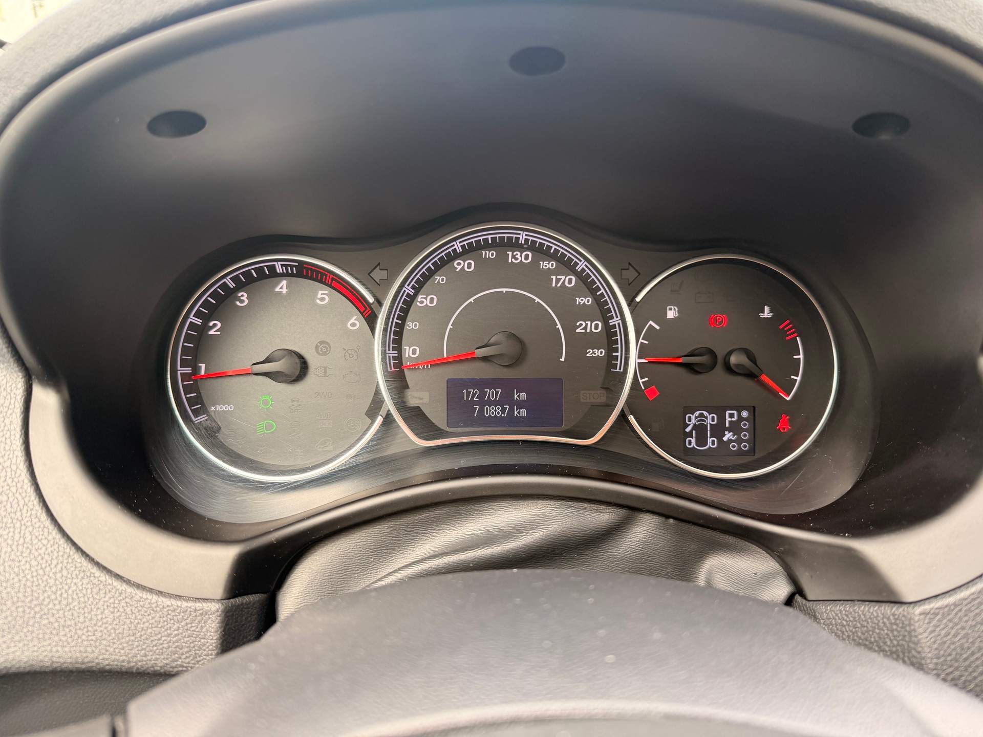 RENAULT Koleos 2.0 dCi Exception 4x4 Automatic-image-29