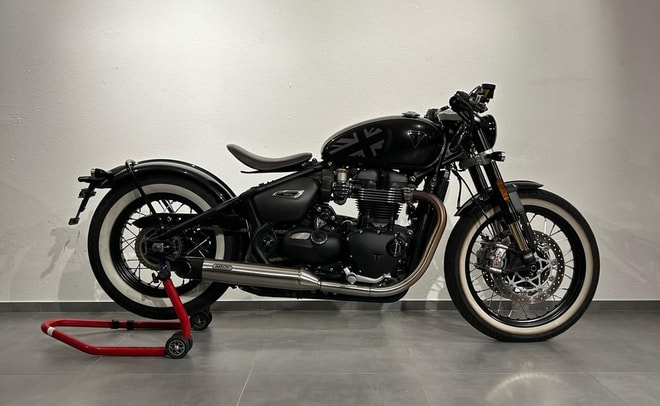 TRIUMPH Bonneville 1200 Bobber (Limited Edition)-image-8