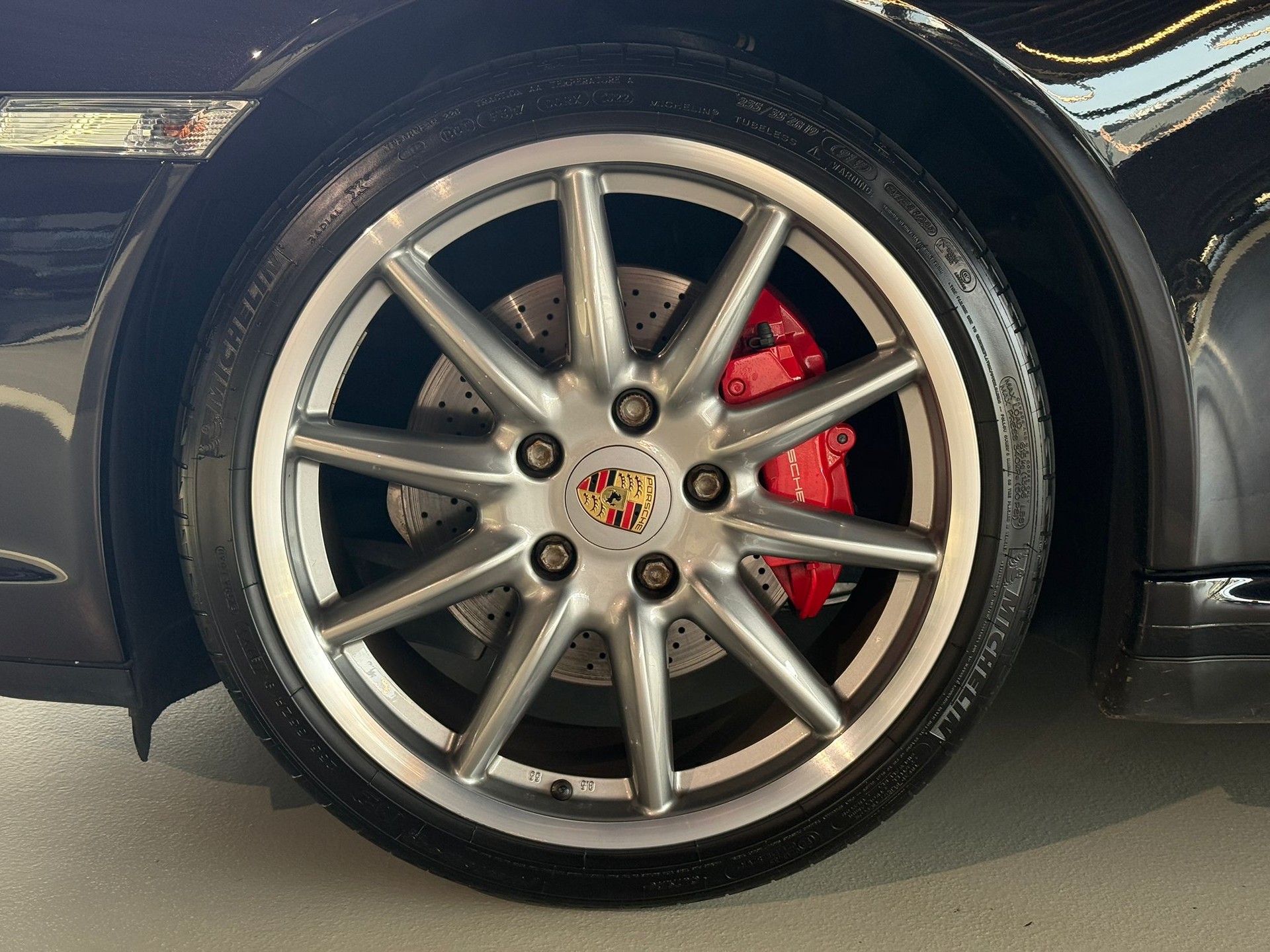 PORSCHE 911 Carrera 4S-image-20