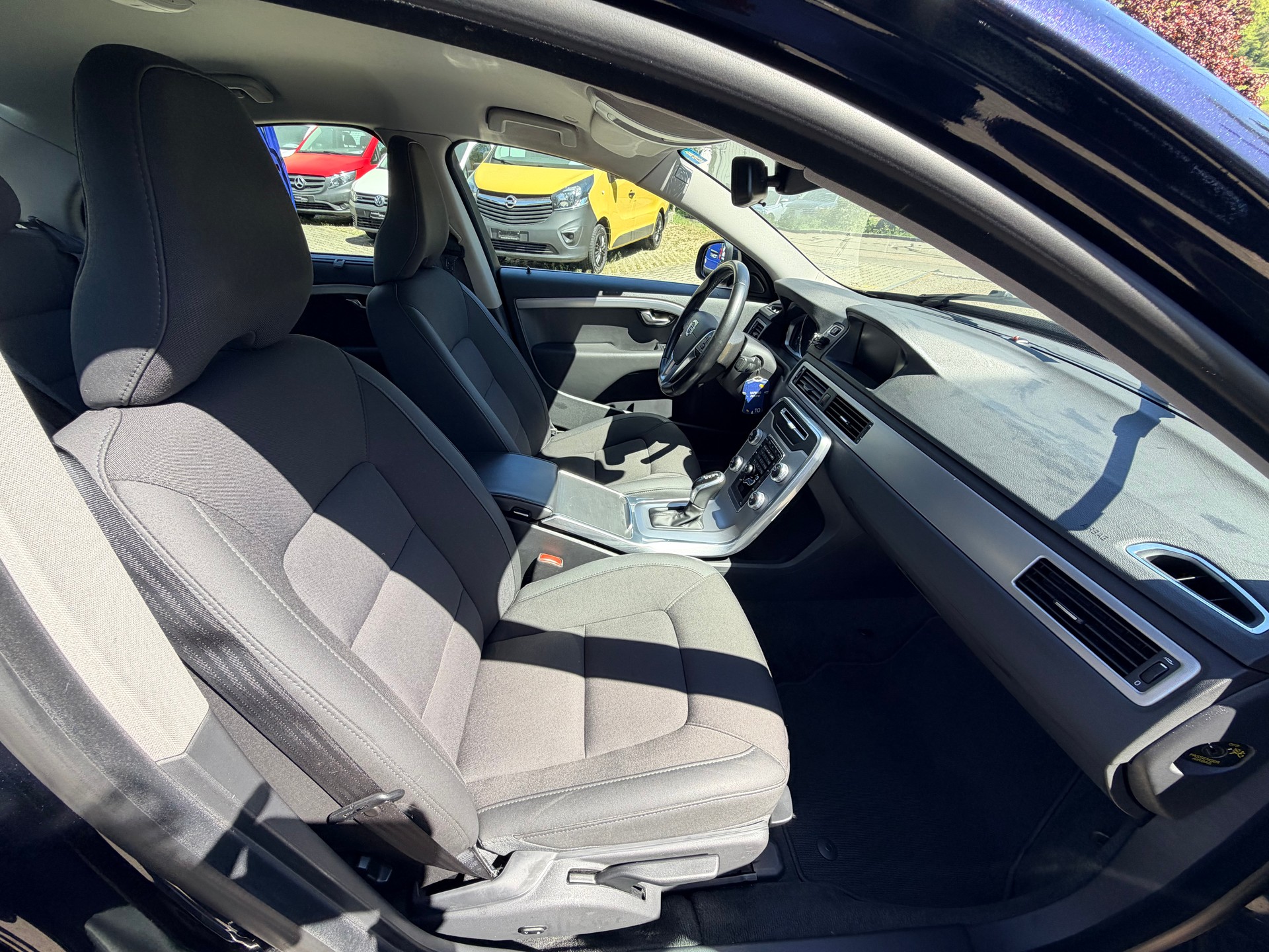VOLVO S80 T4 Momentum Powershift-image-7