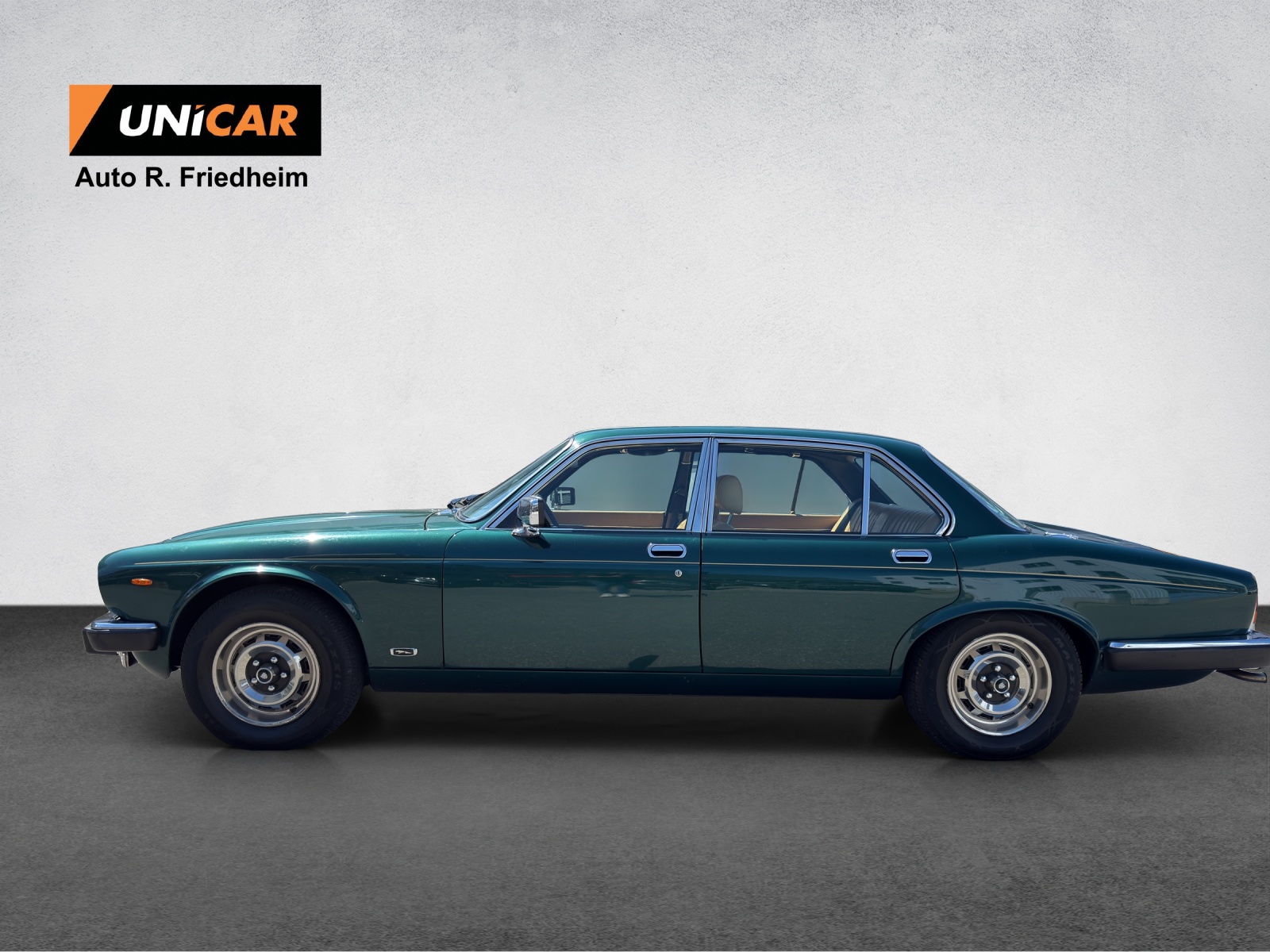 JAGUAR XJ6 4.2 Swiss-showroom-element-3