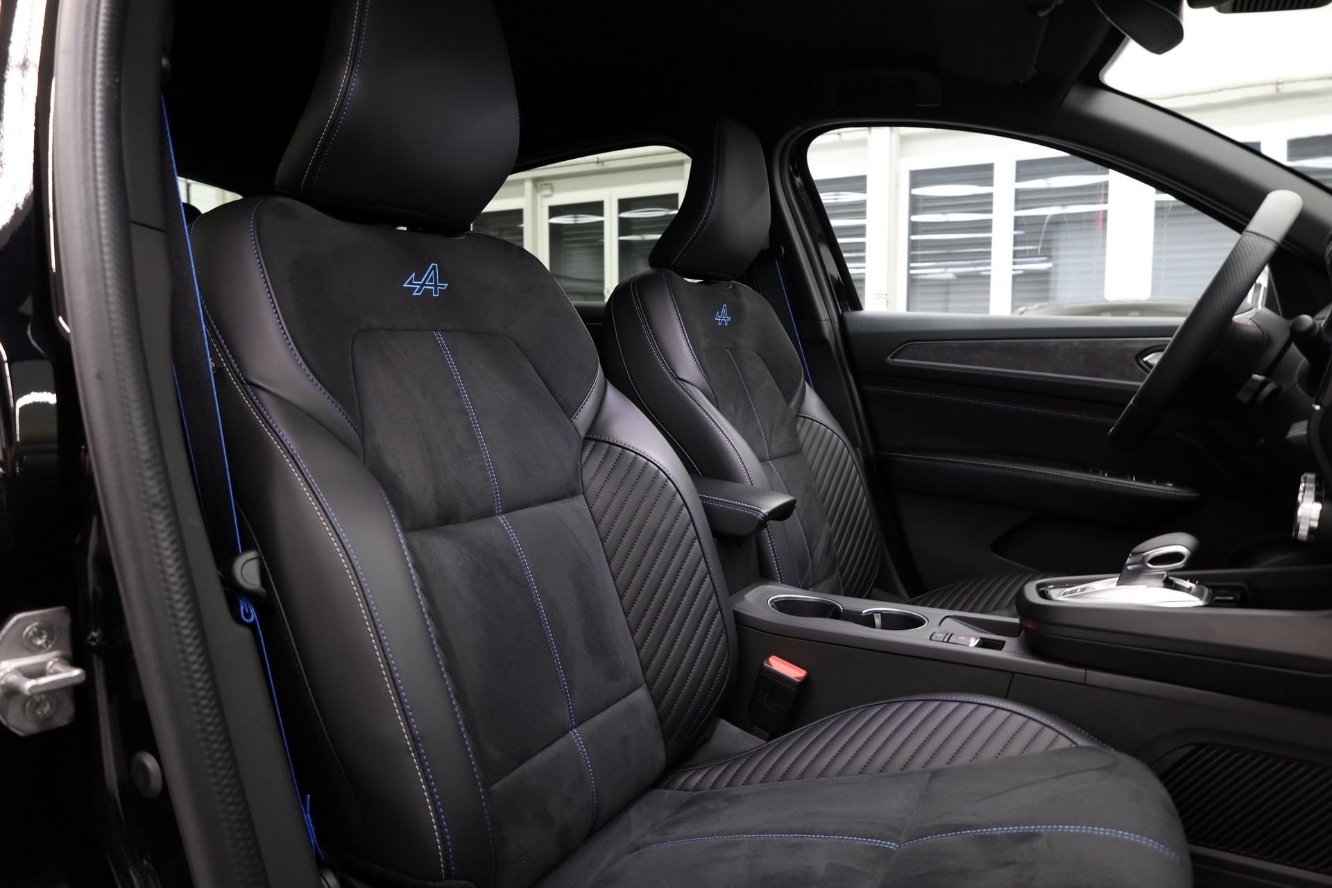 RENAULT Arkana 1.6 E-Tech esprit Alpine-image-12