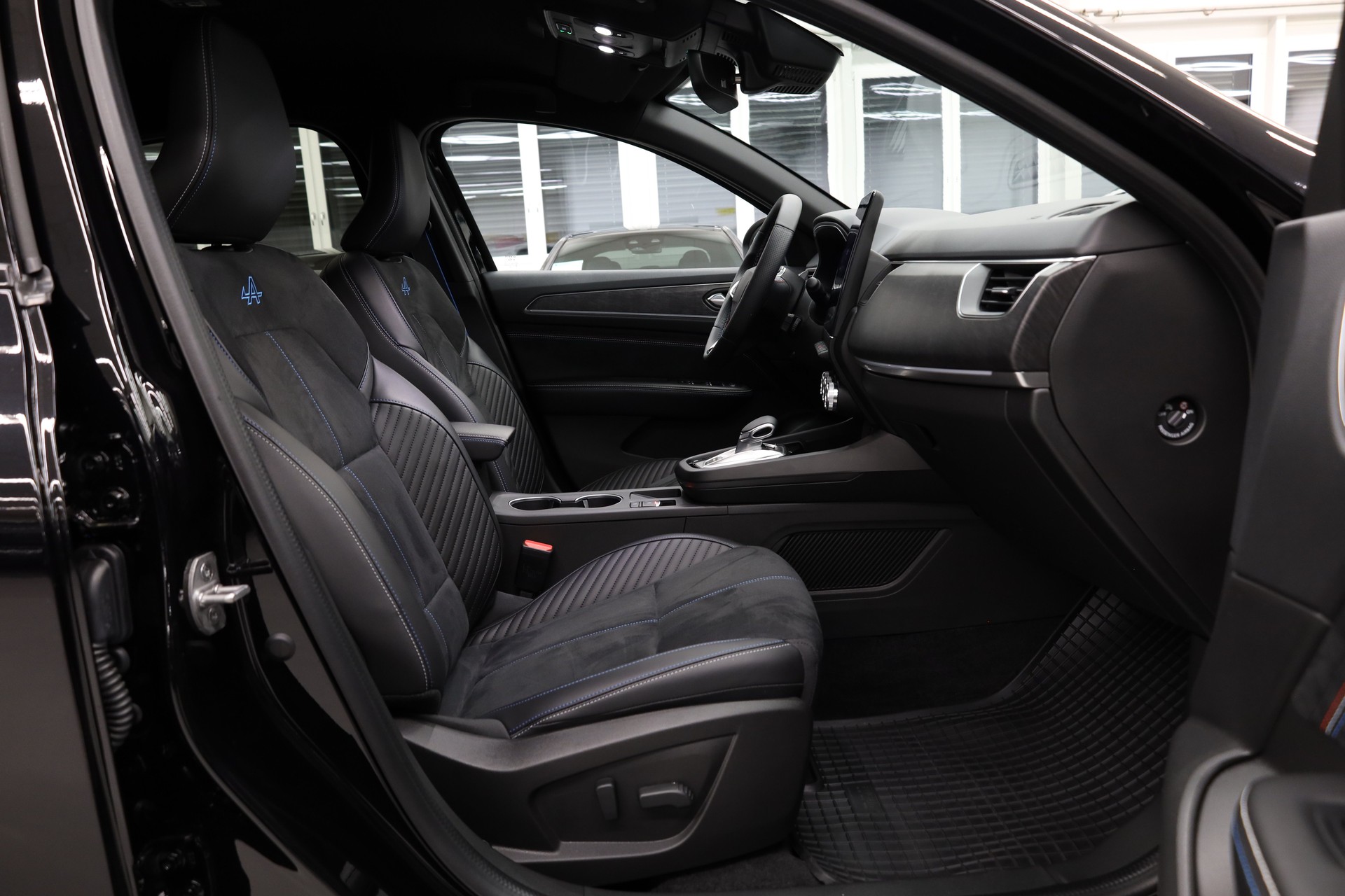 RENAULT Arkana 1.6 E-Tech esprit Alpine-image-11