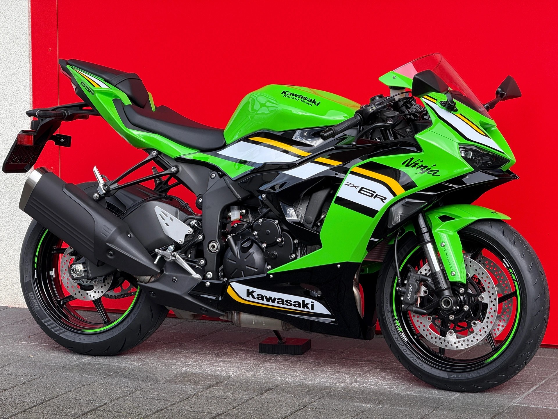 KAWASAKI Ninja ZX-6R-showroom-element-3