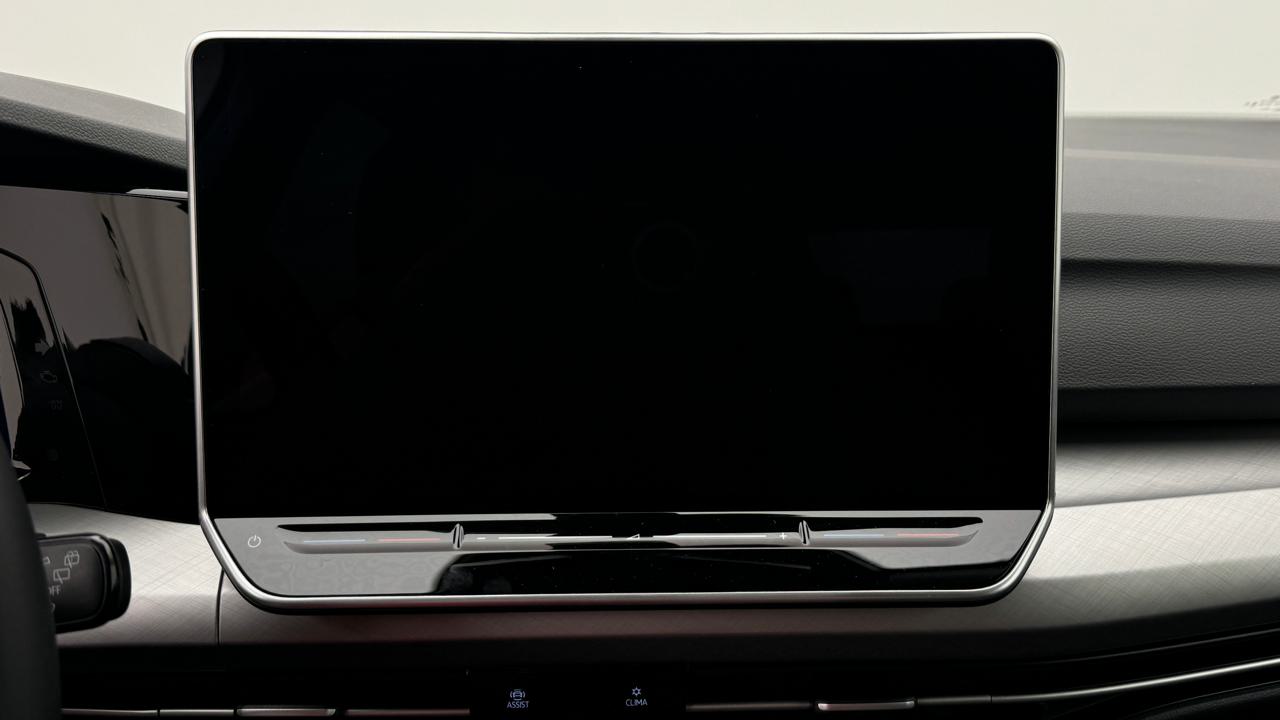 VW Golf VIII 1.5 TSI PHEV Limited-image-7