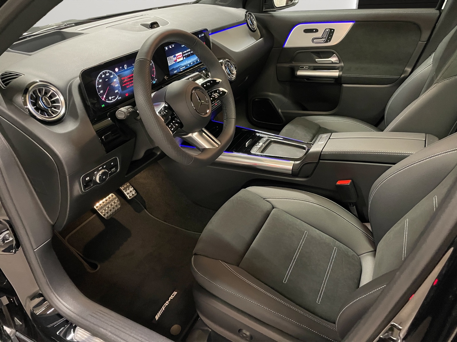 MERCEDES-BENZ GLA 250 4Matic 8G-DCT Swiss Star-image-4