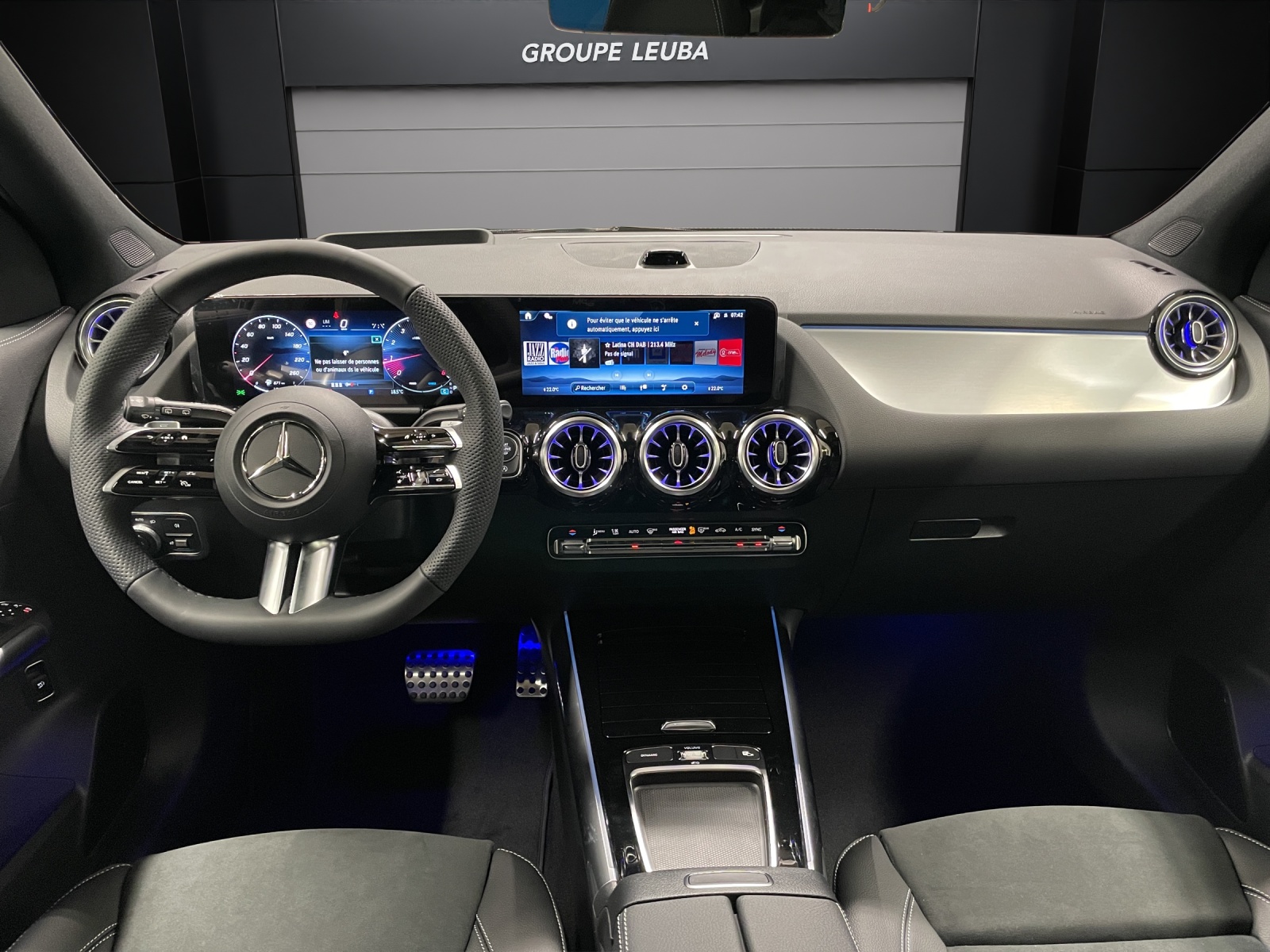 MERCEDES-BENZ GLA 250 4Matic 8G-DCT Swiss Star-image-11