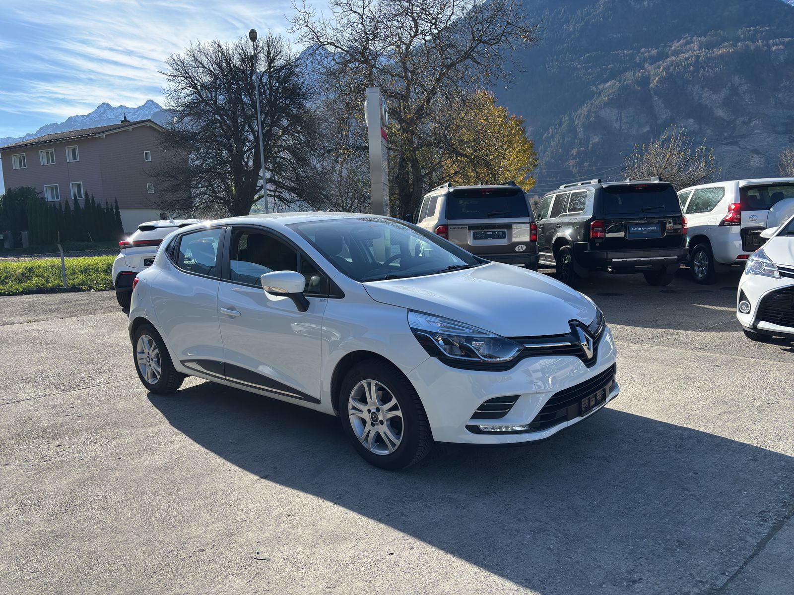 RENAULT Clio 0.9 12V Zen-image-4