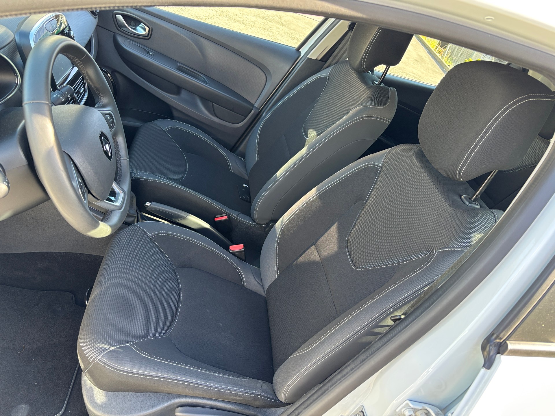 RENAULT Clio 0.9 12V Zen-image-6