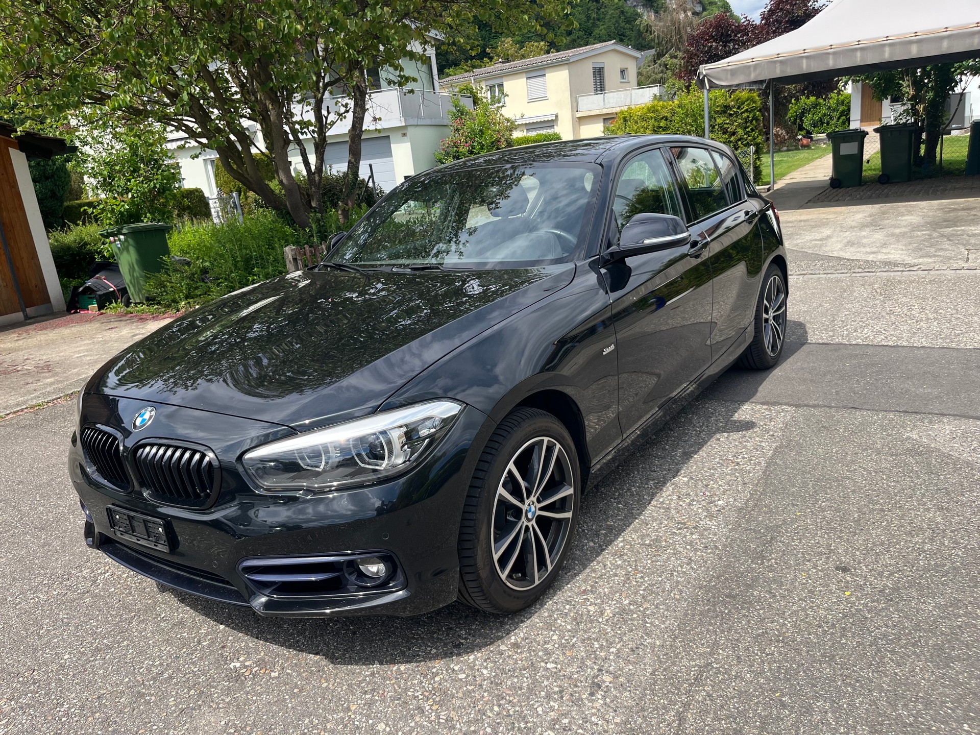 BMW 120i Edition Sport Line-image-2