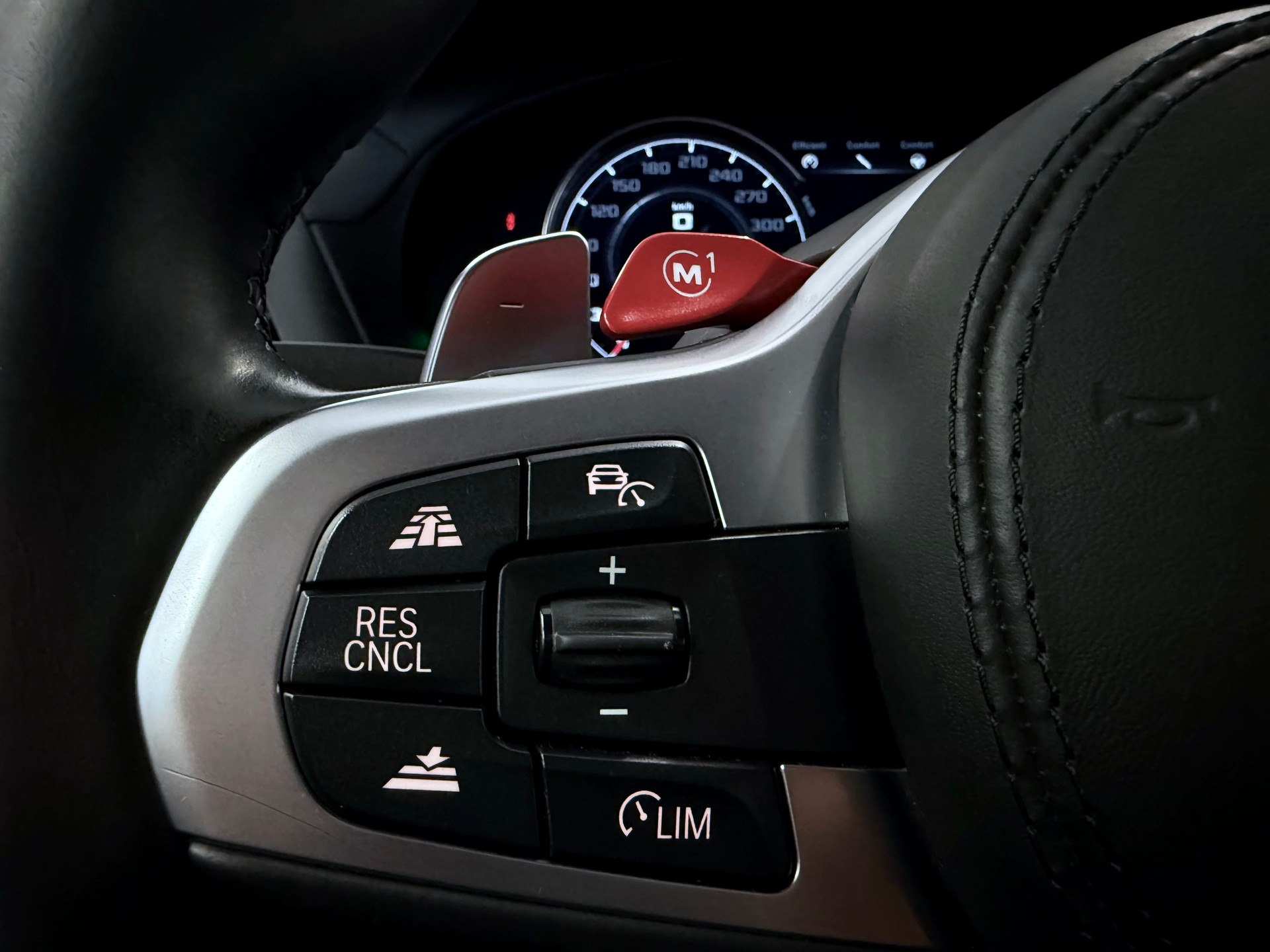 BMW X4M Steptronic-image-31