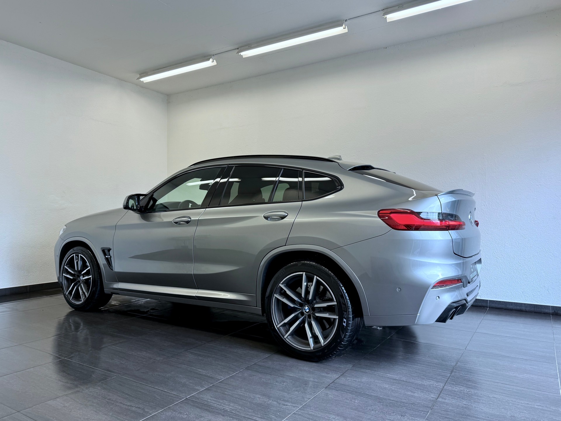 BMW X4M Steptronic-image-9