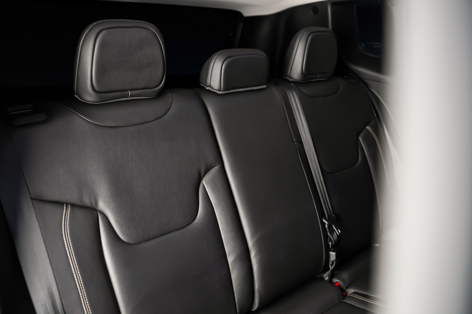 JEEP Renegade 2.0 CRD Limited AWD-image-14