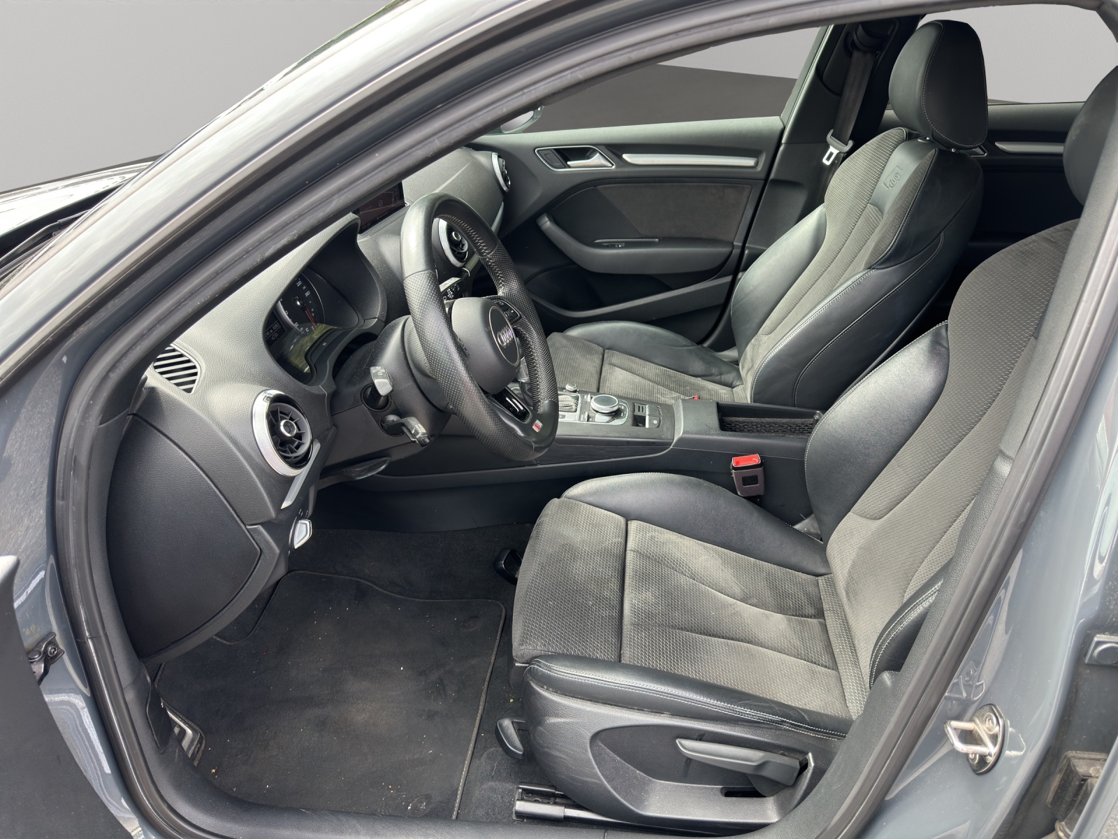 AUDI A3 Sportback 40 TDI Sport quattro S-tronic-image-9