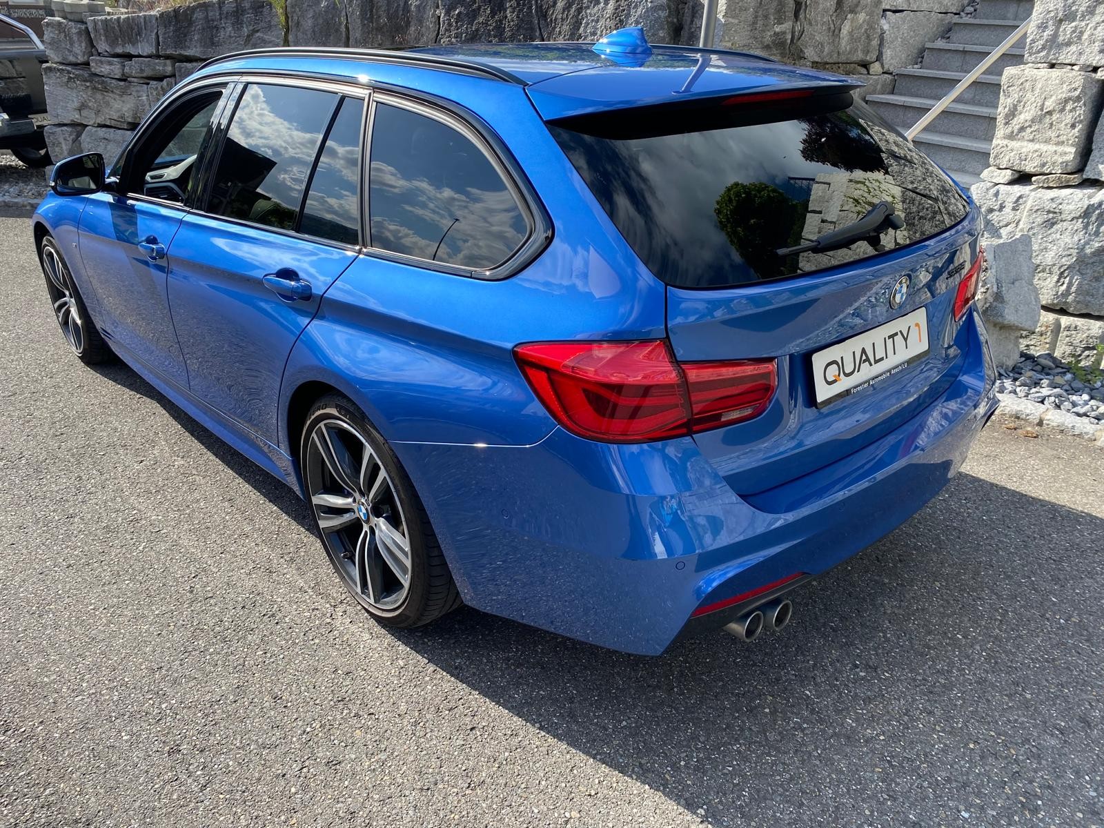 BMW 335d xDrive Touring M Sport Line Steptronic-image-2