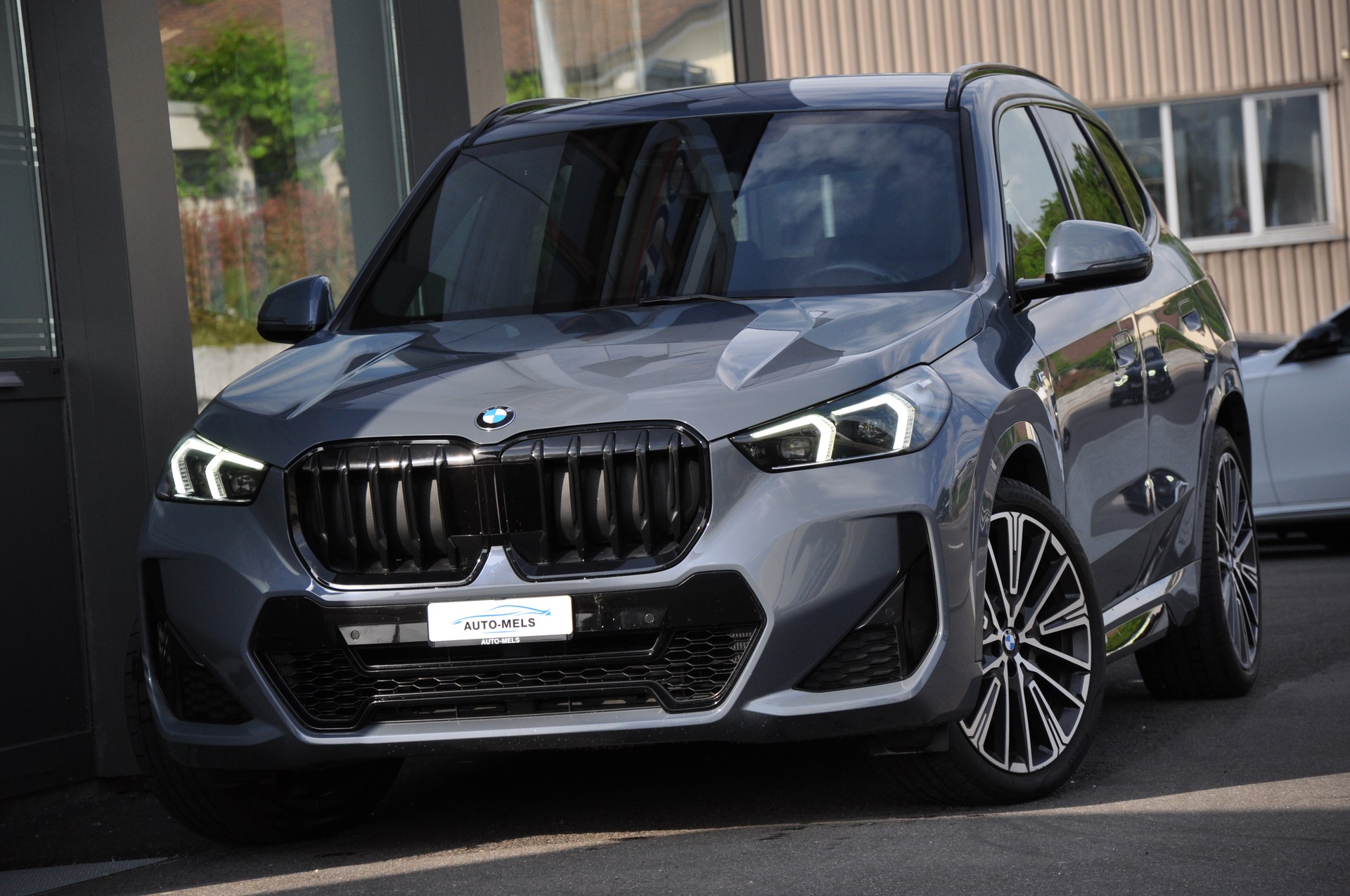 BMW X1 xDrive 23d 48V M Sport-image-0