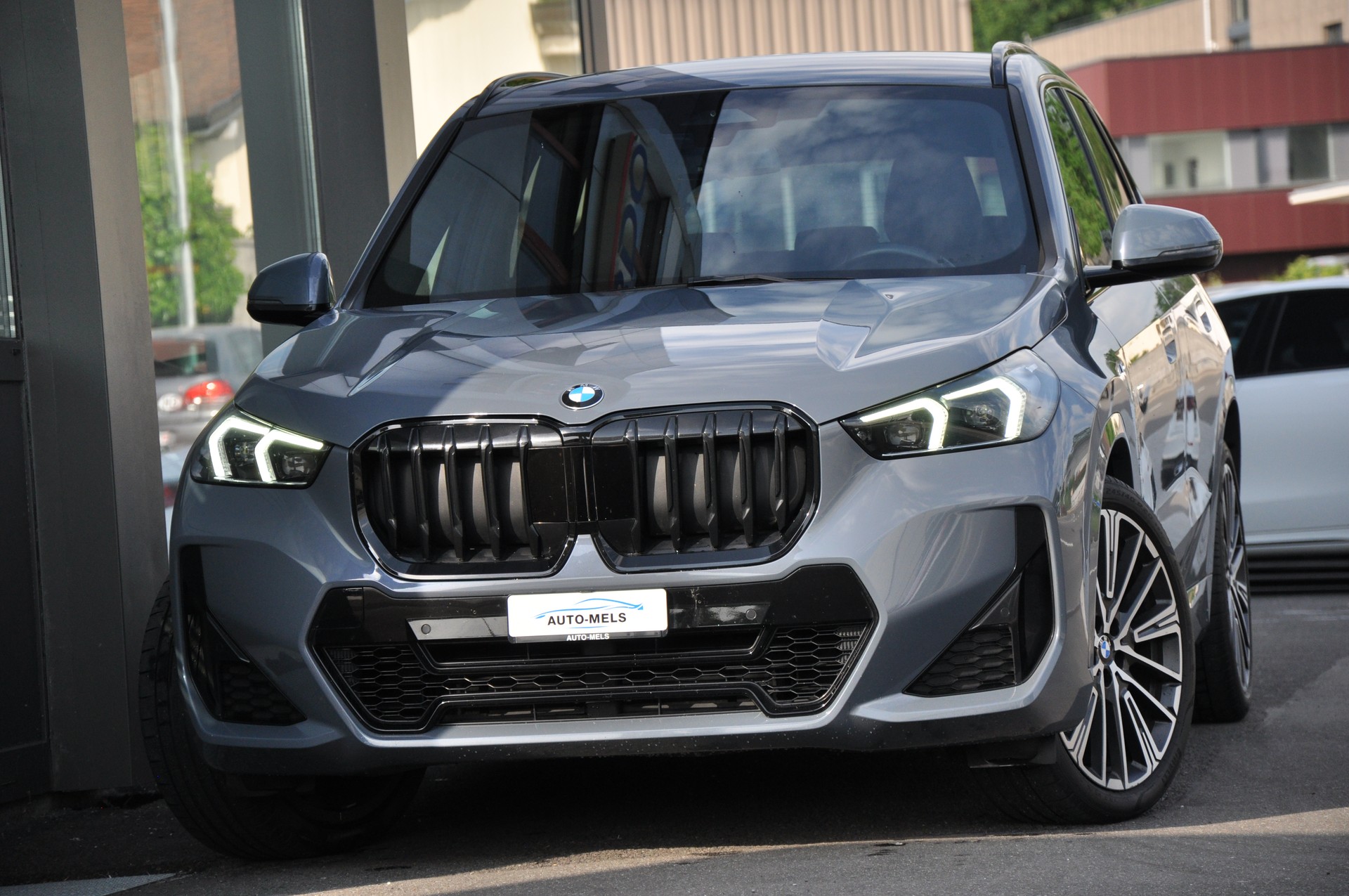 BMW X1 xDrive 23d 48V M Sport-image-1