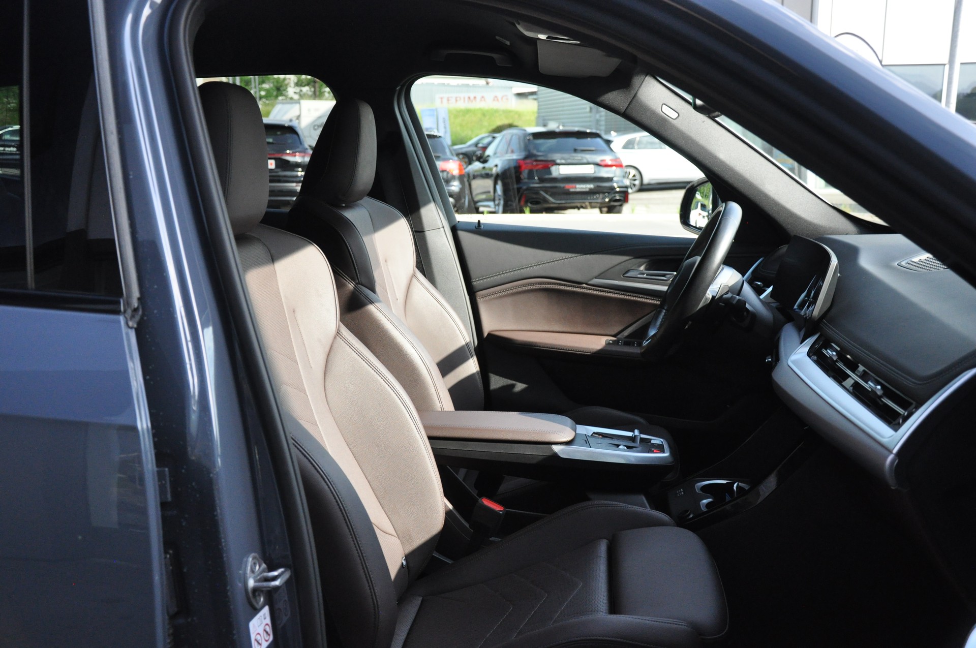 BMW X1 xDrive 23d 48V M Sport-image-16