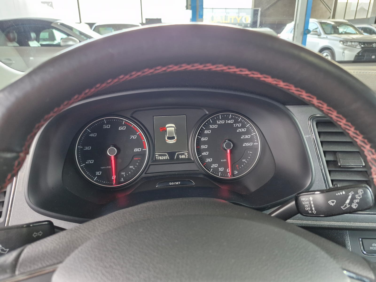 SEAT Leon 1.8 TSI FR Line-image-6