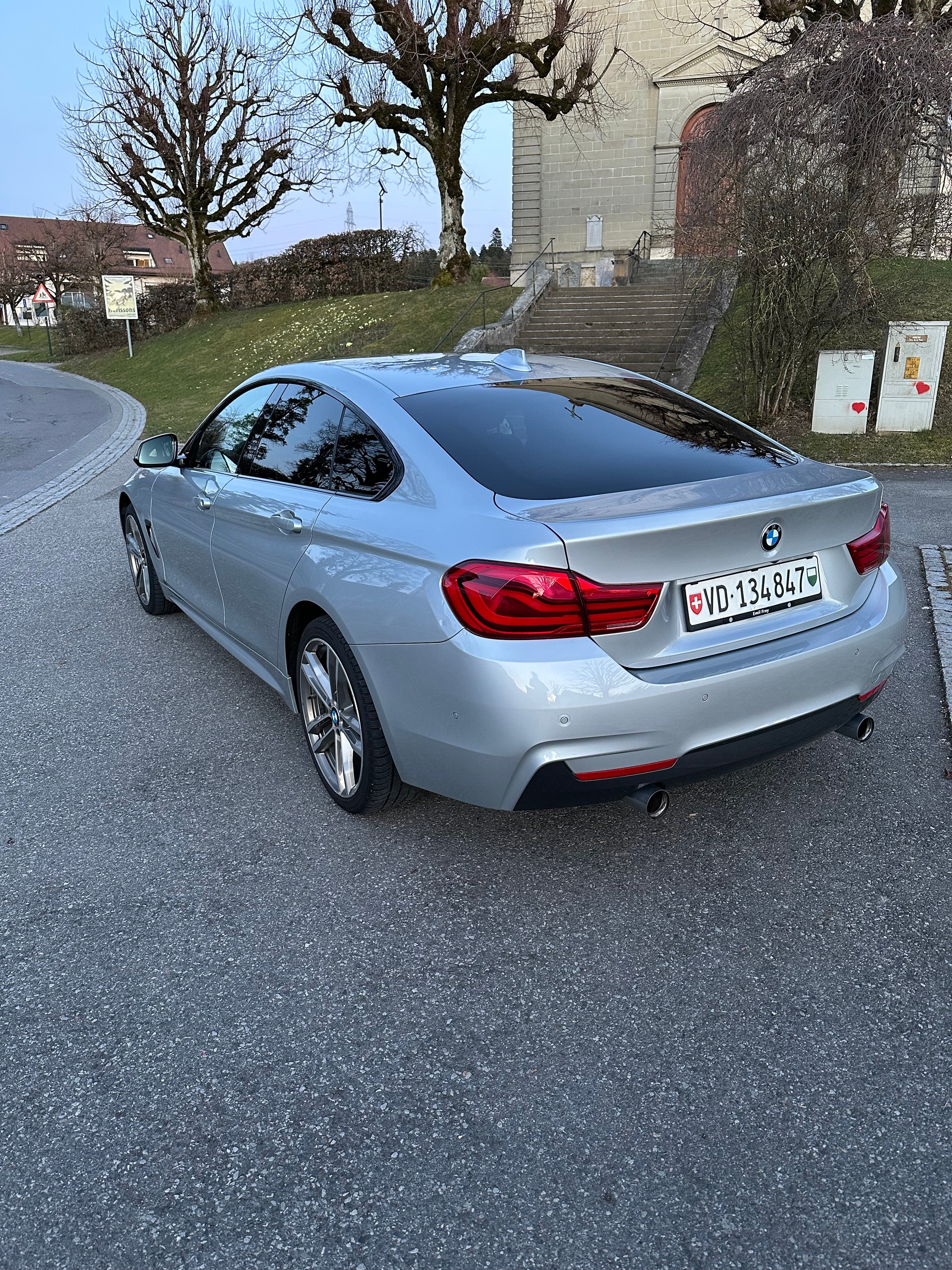 BMW 440i-image-1