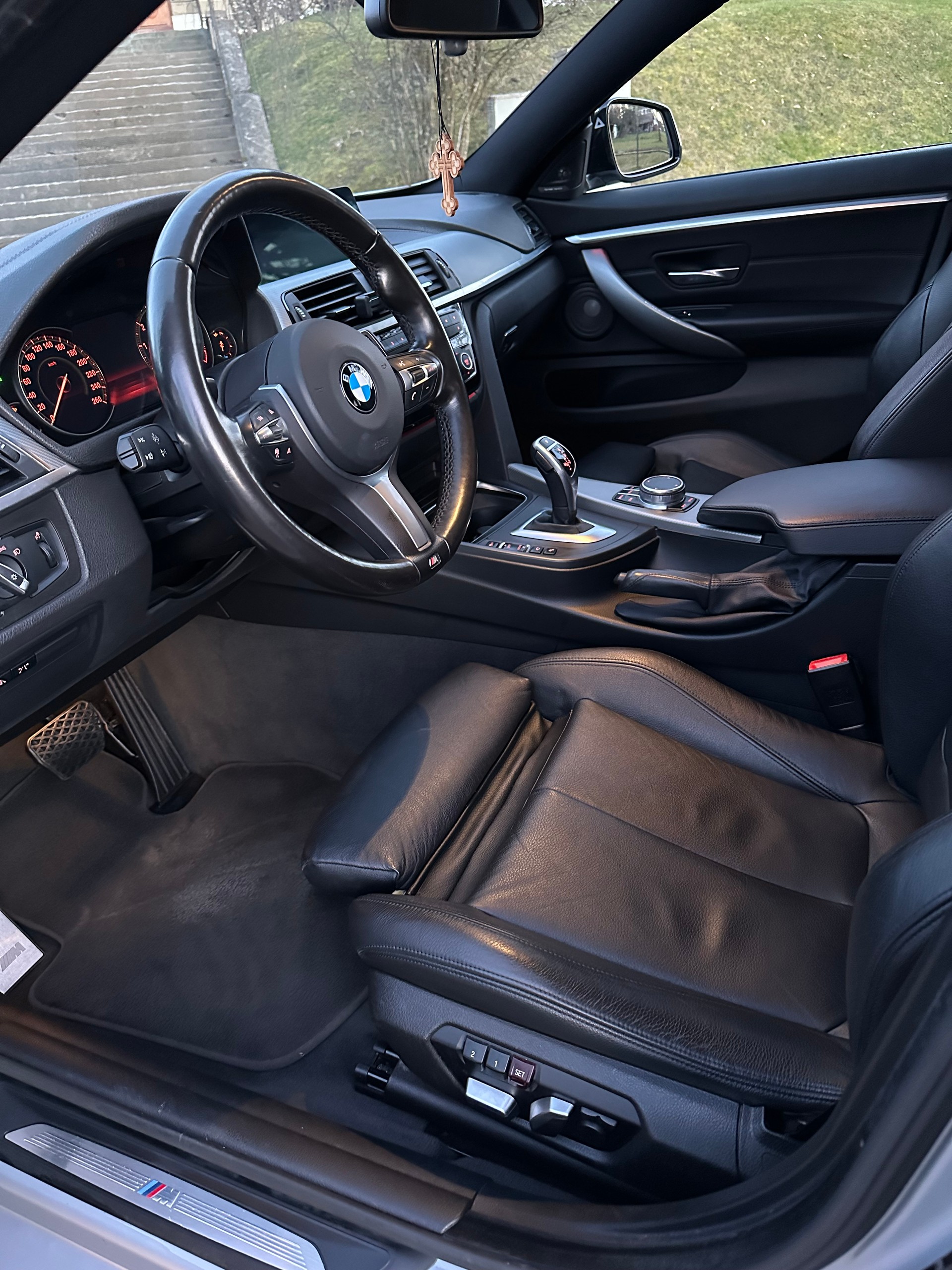 BMW 440i-image-3