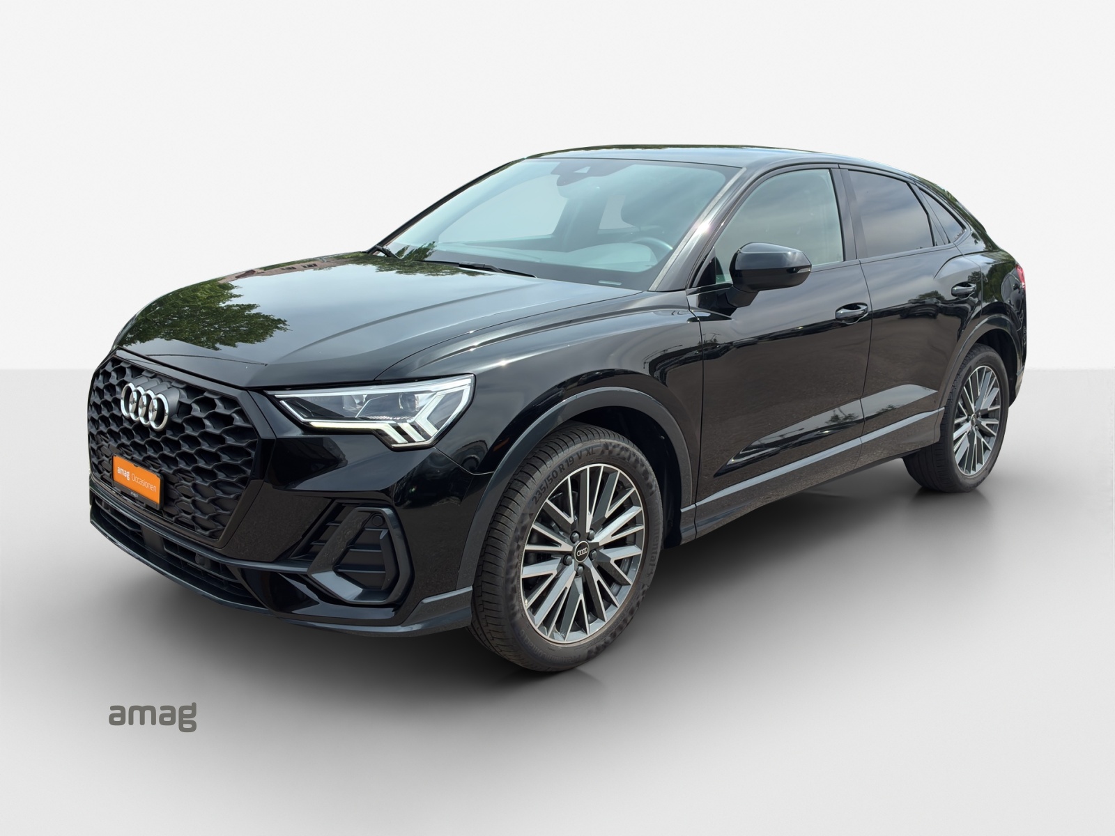 AUDI Q3 Sportback 35 TFSI Attraction S-tronic-image-0
