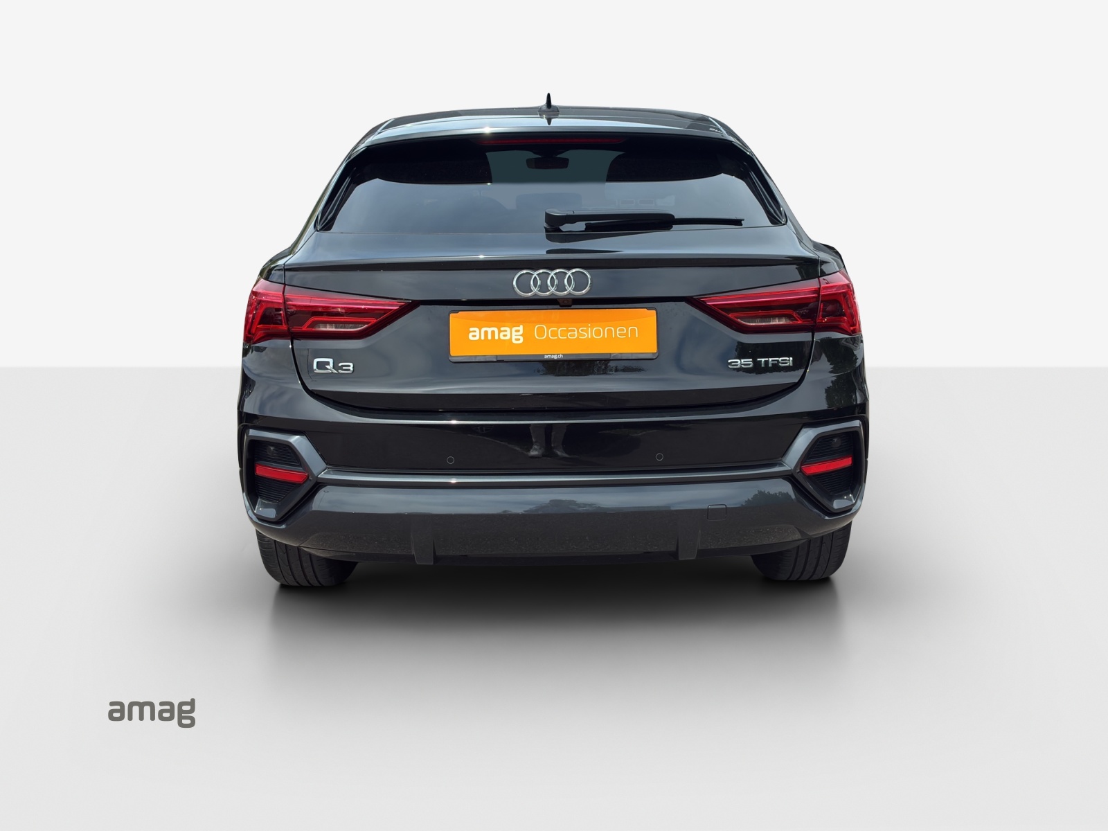AUDI Q3 Sportback 35 TFSI Attraction S-tronic-image-3