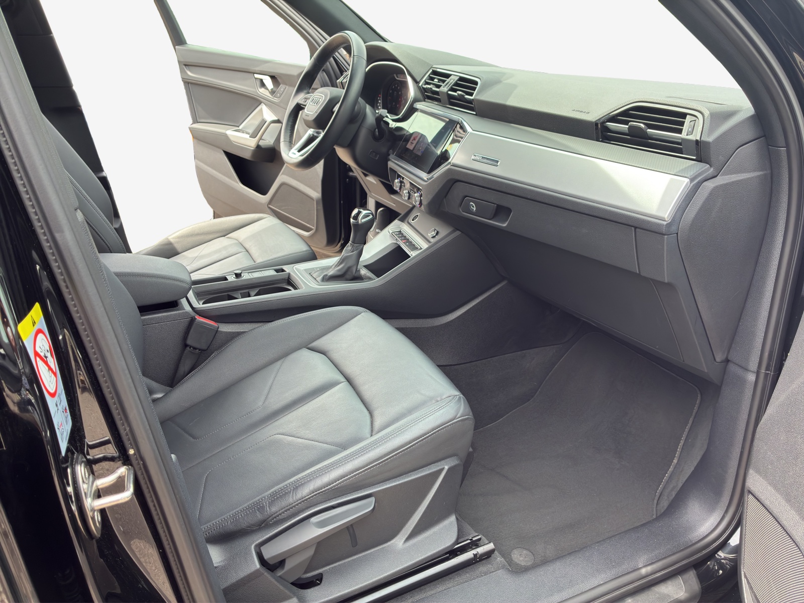 AUDI Q3 Sportback 35 TFSI Attraction S-tronic-image-14